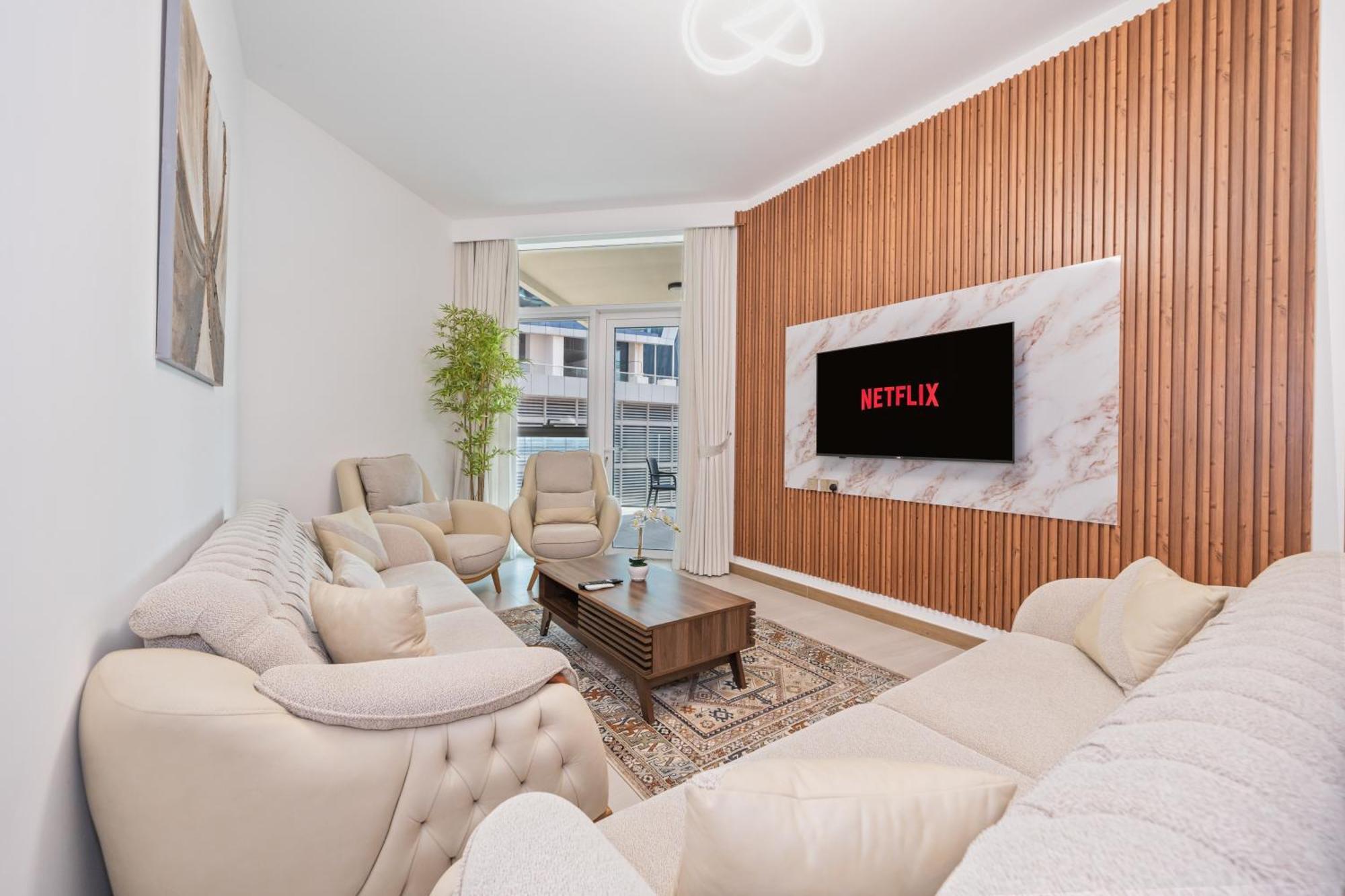 Exquisite 1-bedroom Fully Furnished At Missoni Apartment
