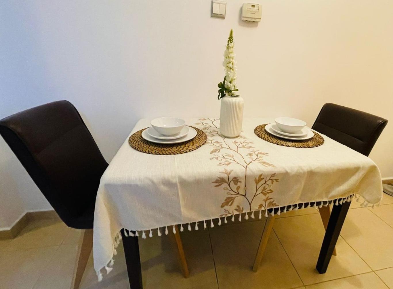 Apartment In Marina Near Dmcc Metro Zumurud Tower Dubai