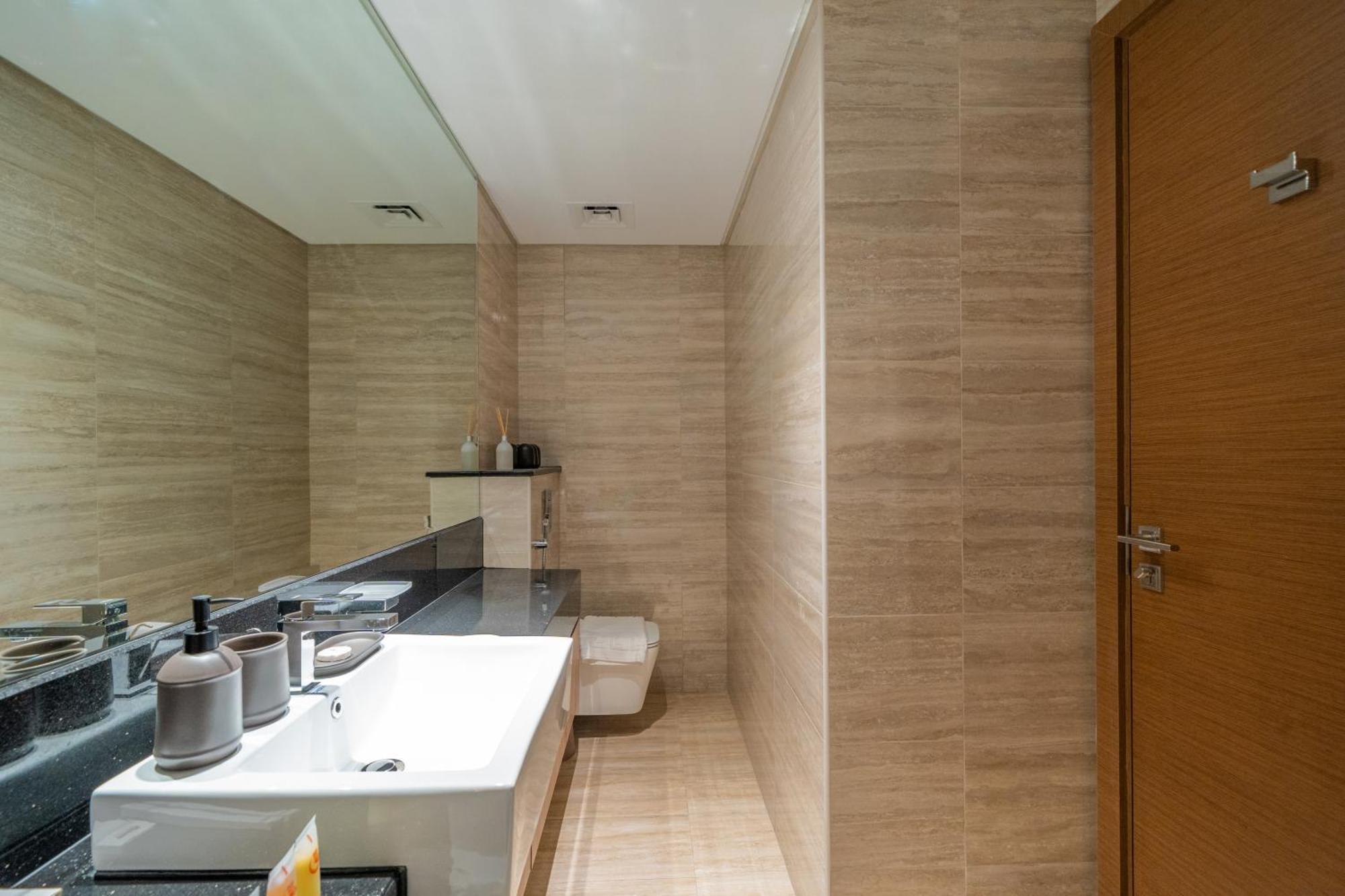 Apartment Sleek And Stylish 1-br Missoni Fully Furnished Dubai