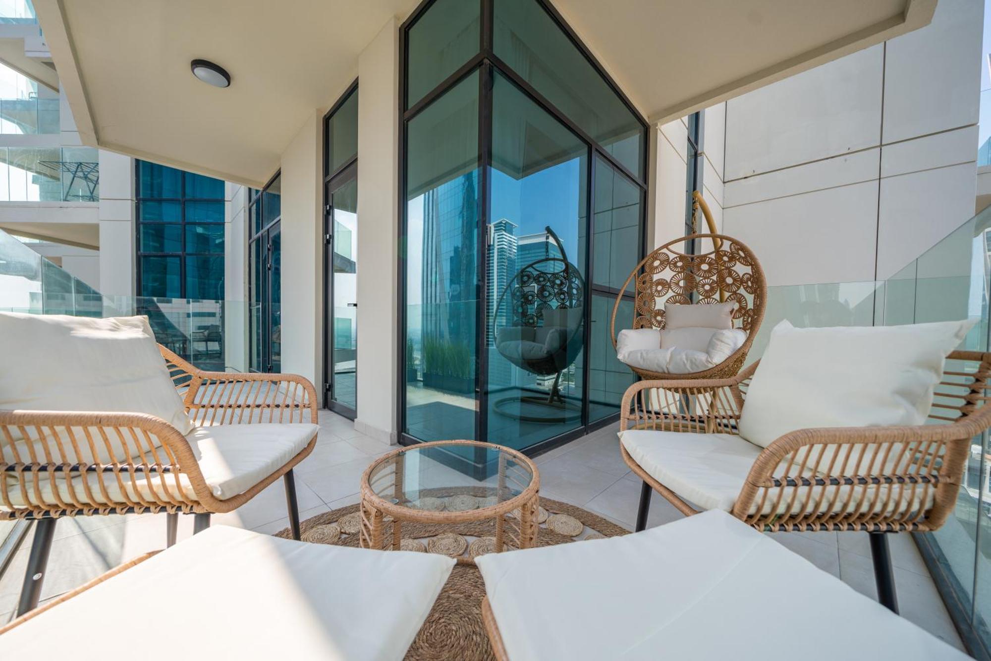 Apartment Sleek And Stylish 1-br Missoni Fully Furnished Dubai