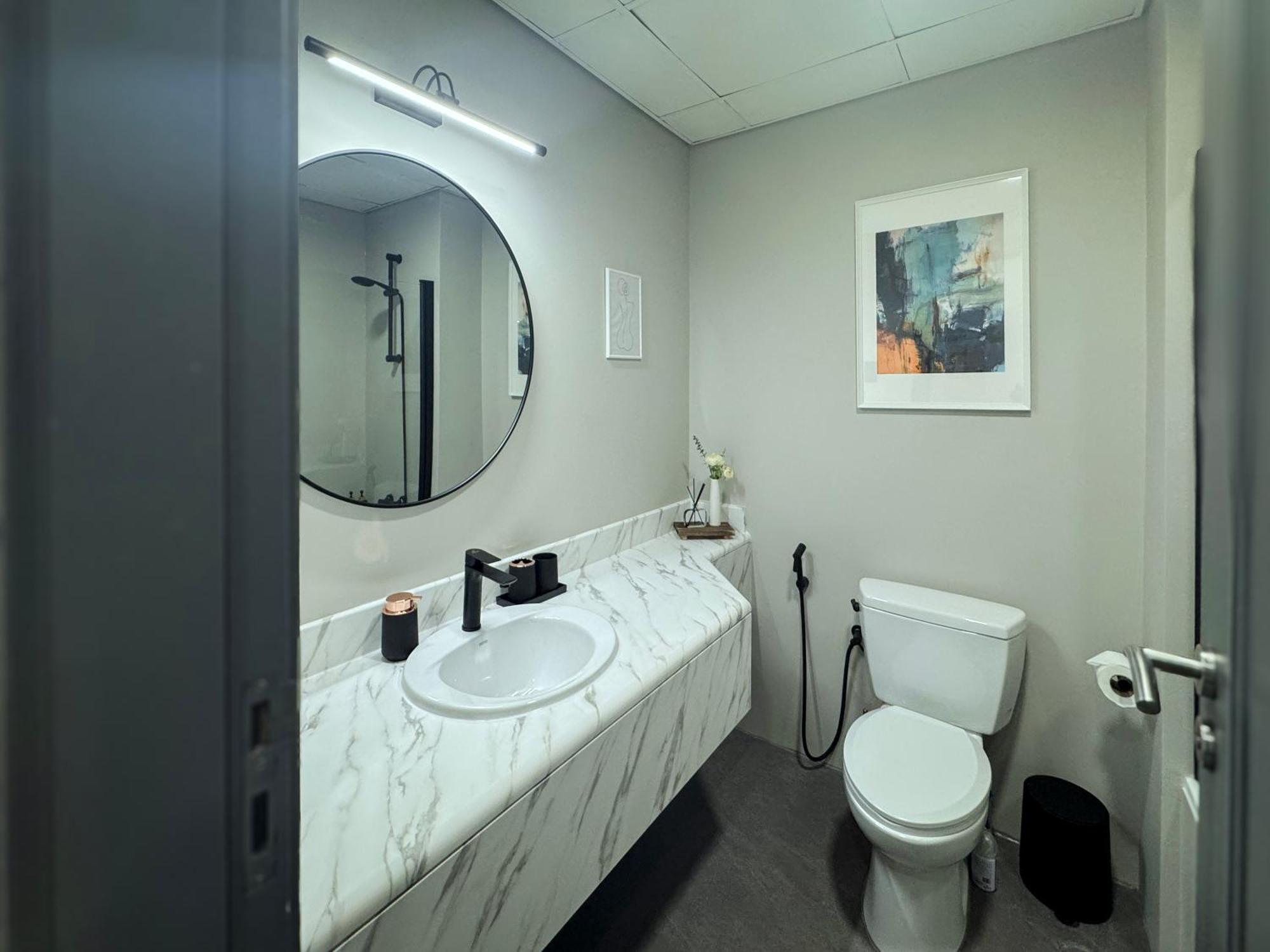 Luxury - Discovery Gardens, 10 Minutes Drive To Marina *