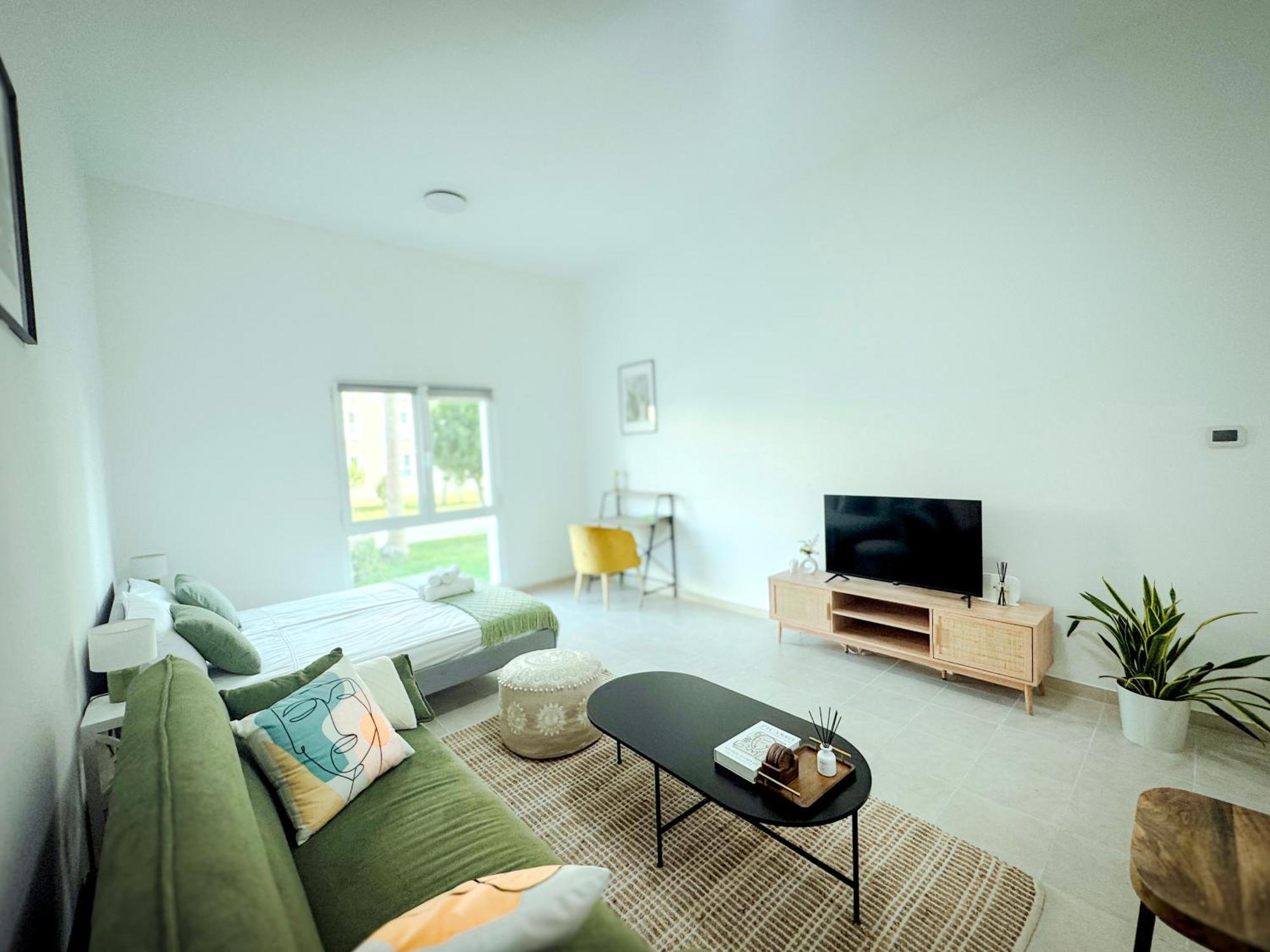 Apartment Luxury - Discovery Gardens, 10 Minutes Drive To Marina *