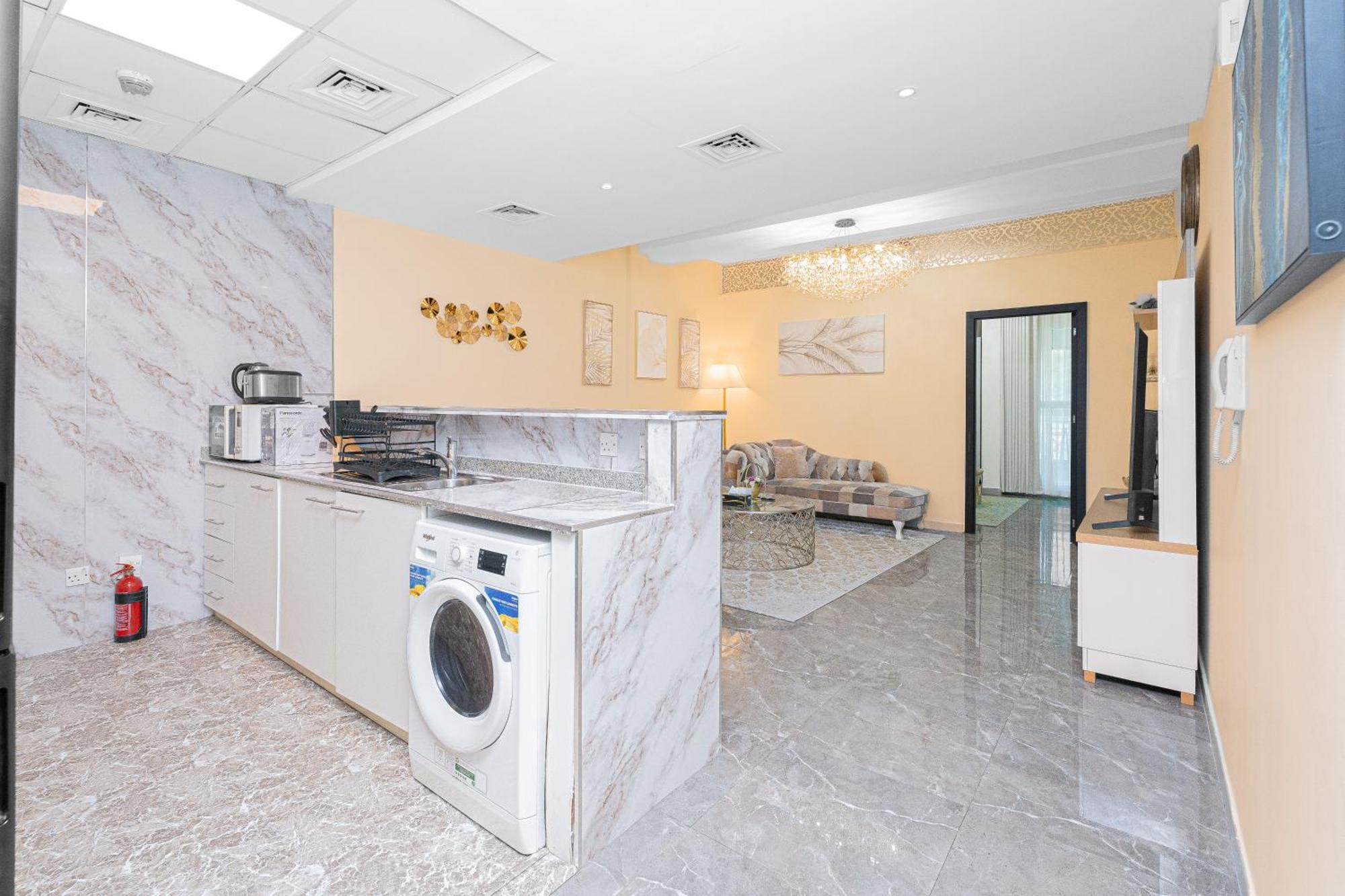 Escape24 - Luxury & Brand New 1br In Al Khail Heights * Dubai