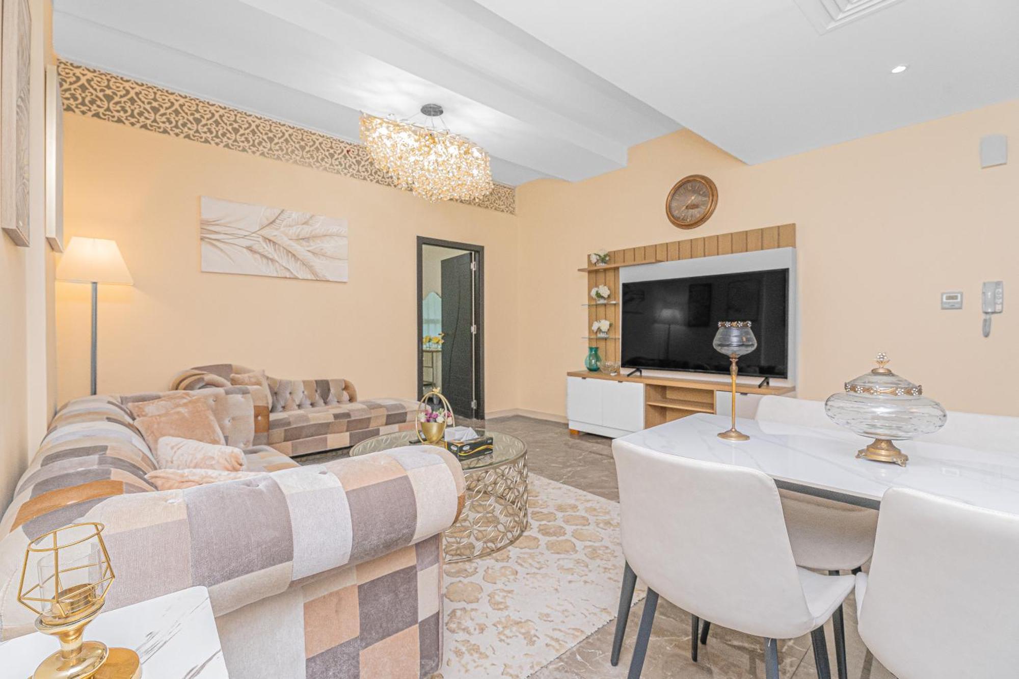 Escape24 - Luxury & Brand New 1br In Al Khail Heights *