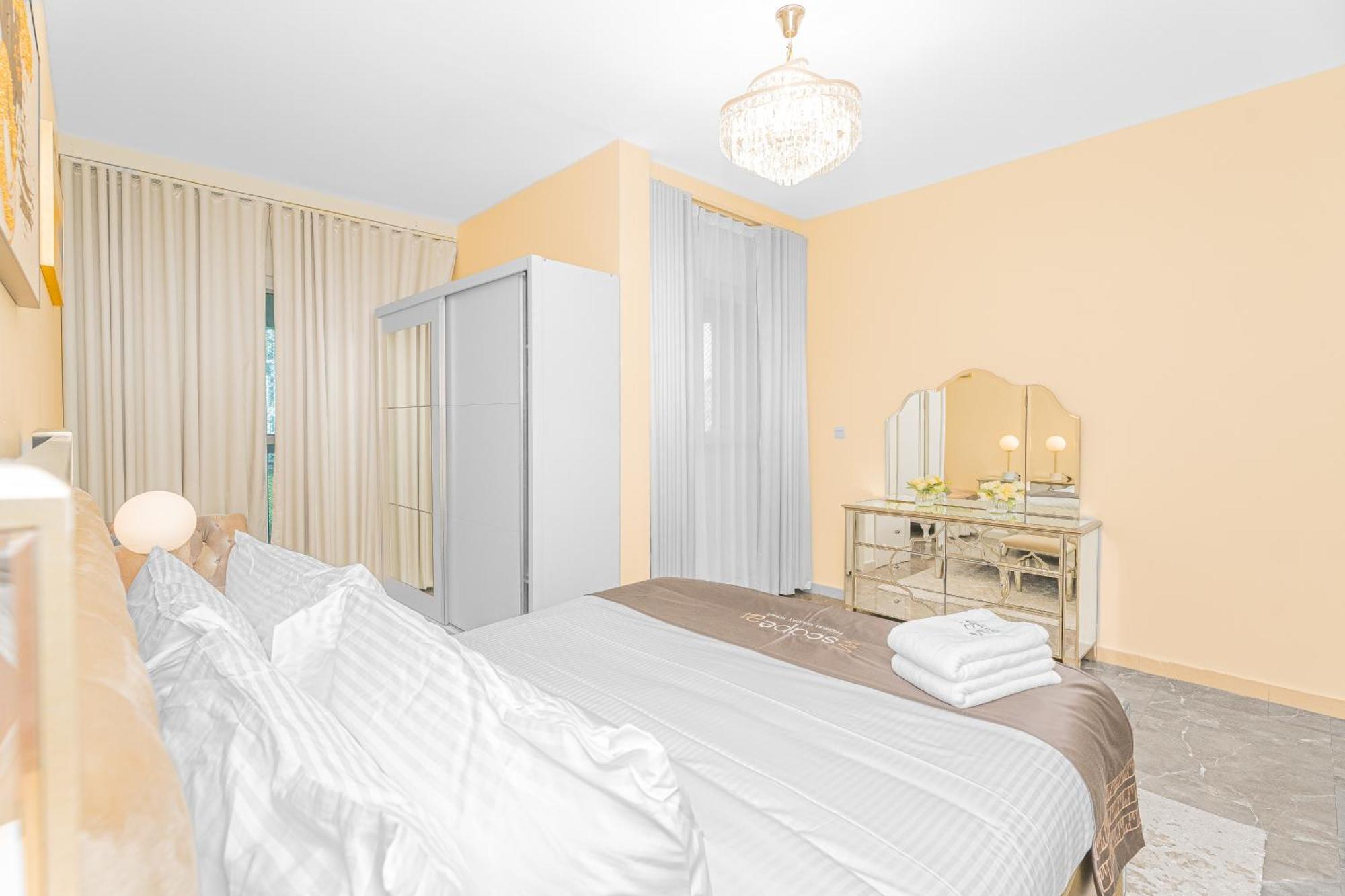 Escape24 - Luxury & Brand New 1br In Al Khail Heights Apartment Dubai