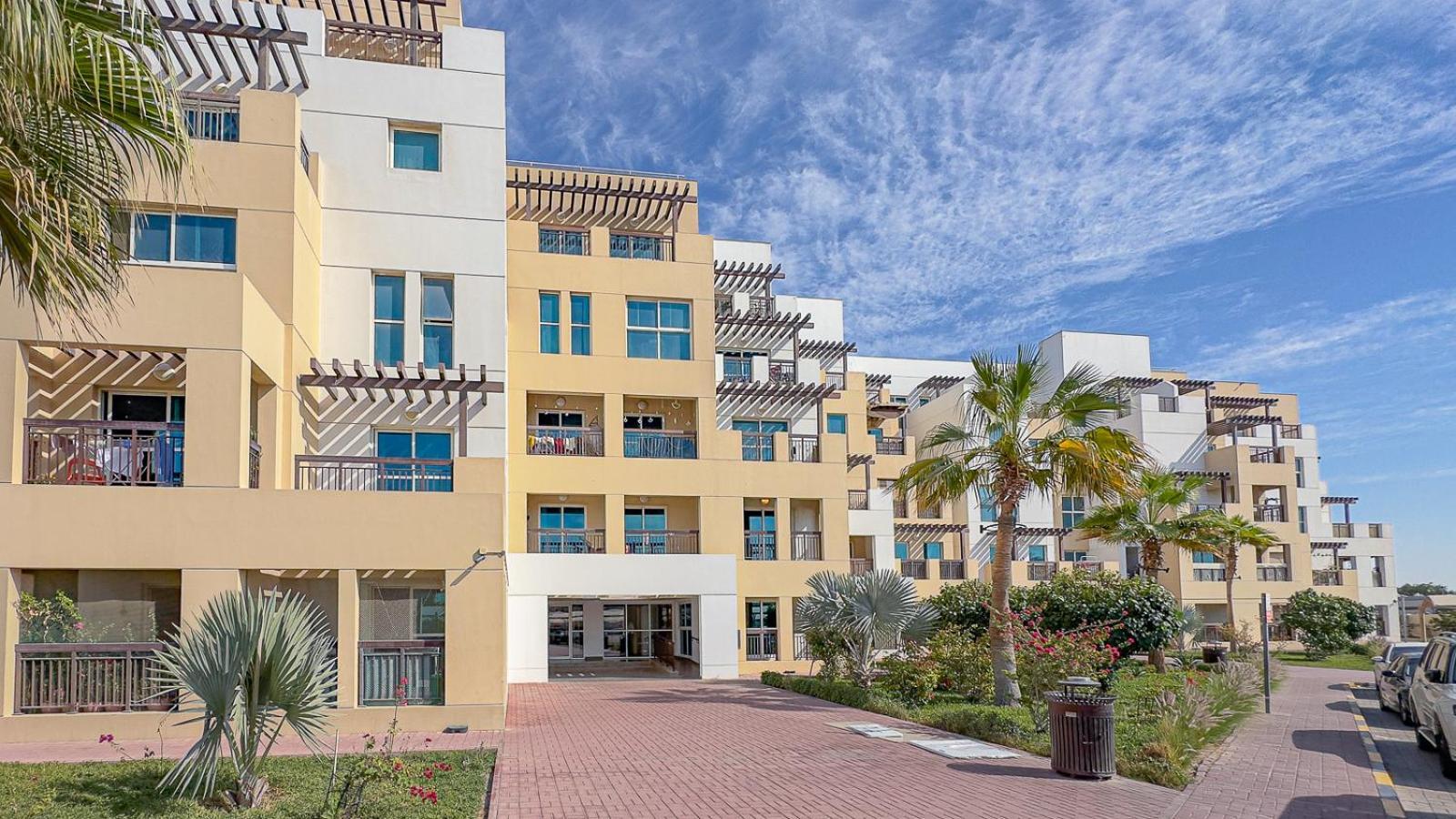 Escape24 - Luxury & Brand New 1br In Al Khail Heights Dubai