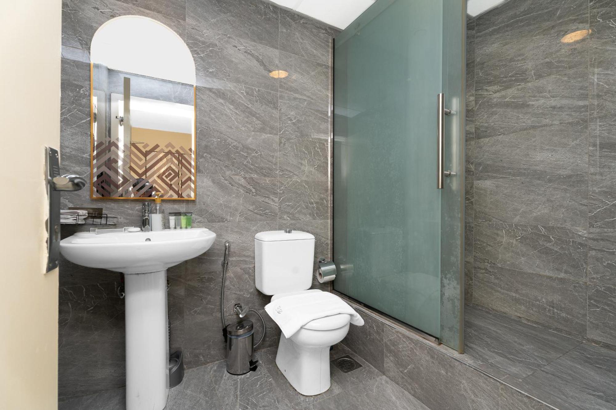 Escape24 - Luxury & Brand New 1br In Al Khail Heights Apartment