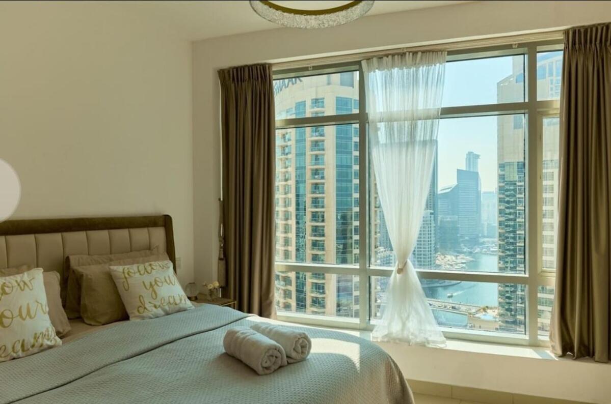 Apartment Space 1br At The Park Island For 6 People With Sea And Marina View Dubai