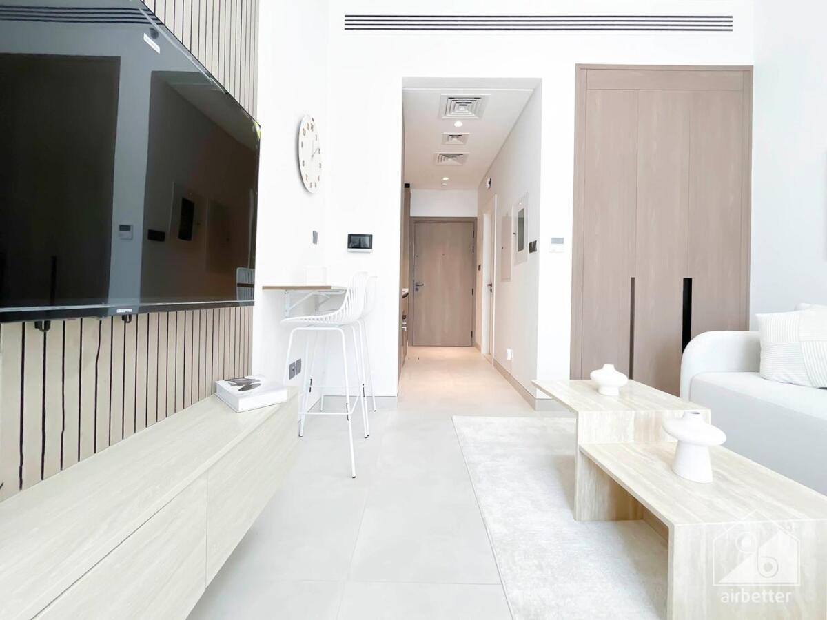 Luxurious In Arjan With Balcony & Views Apartment Dubai