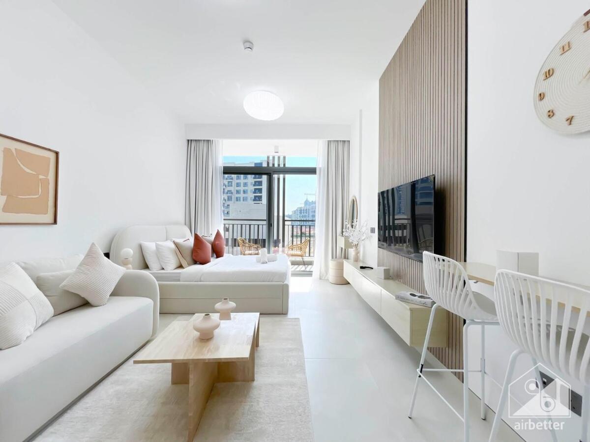 Luxurious In Arjan With Balcony & Views * Dubai