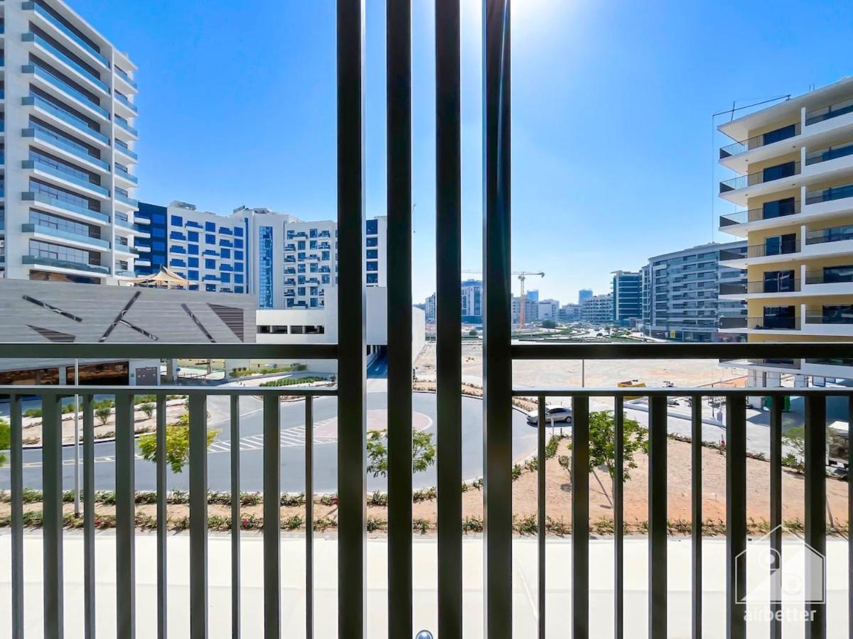 Luxurious In Arjan With Balcony & Views *