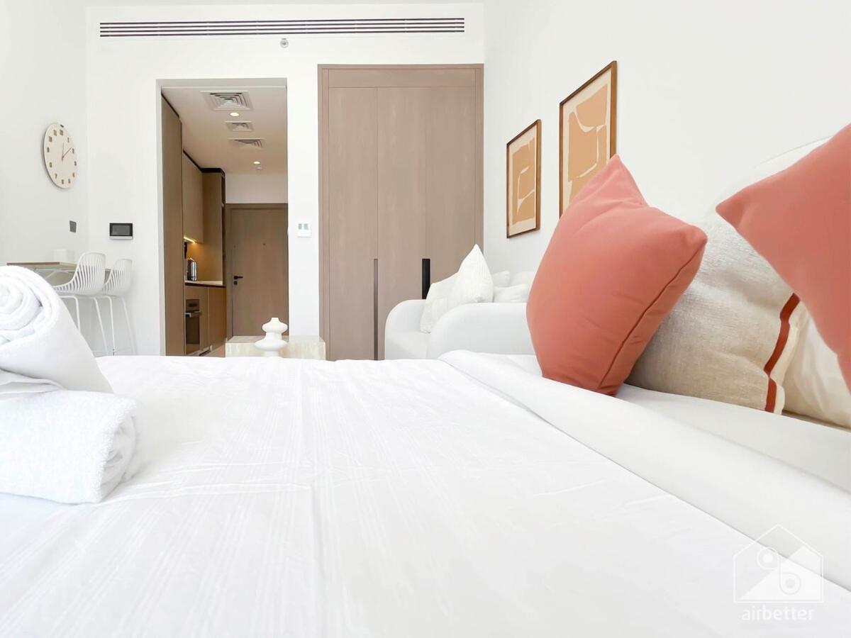 Apartment Luxurious In Arjan With Balcony & Views *