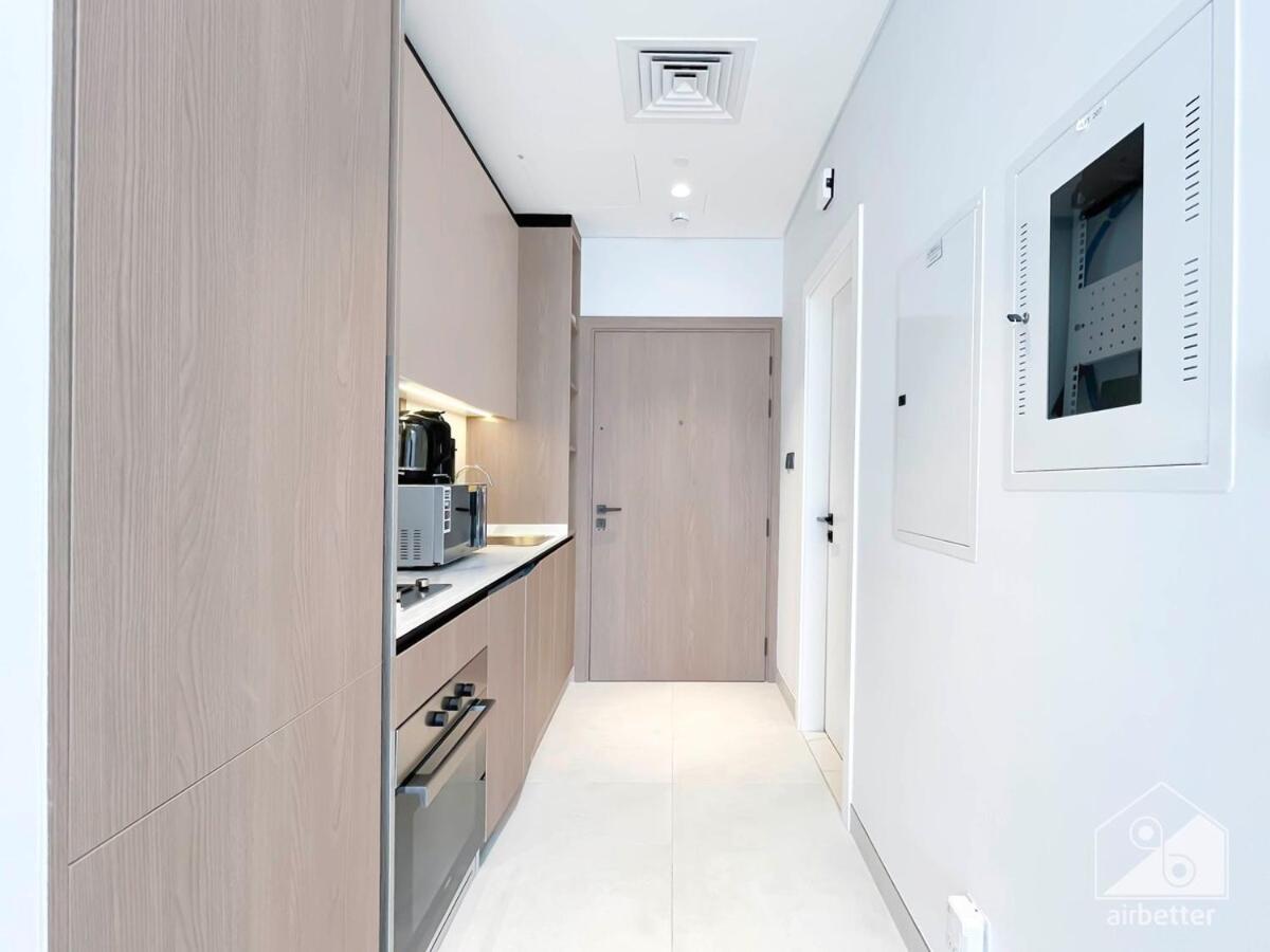 Luxurious In Arjan With Balcony & Views Apartment Dubai