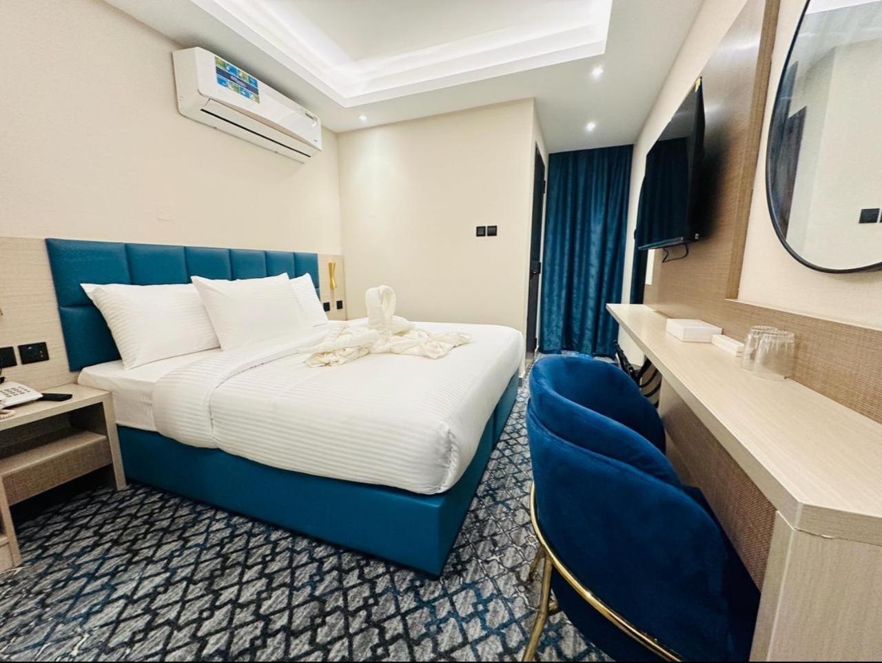 Hotel Sky View