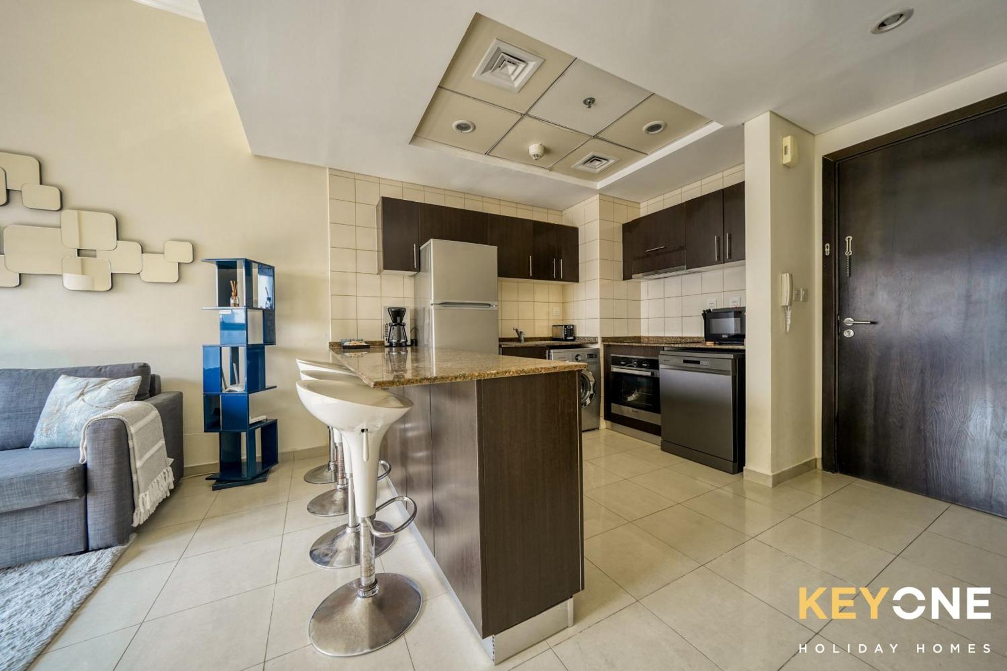 Apartment Contemporary One Bedroom With Full Marina View Dubai