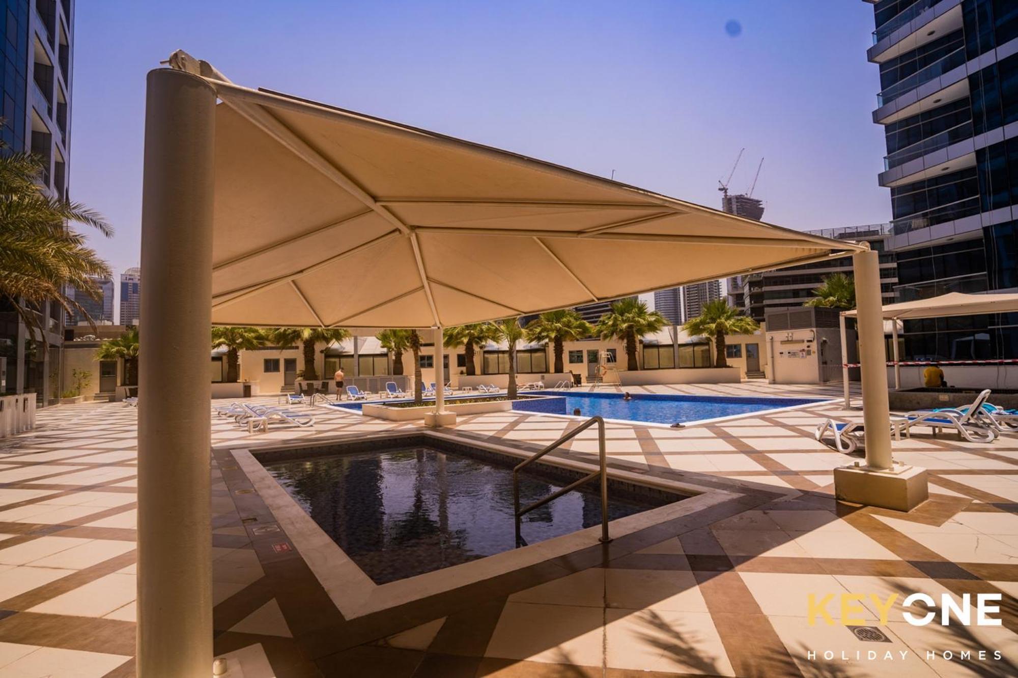 Apartment Contemporary One Bedroom With Full Marina View *