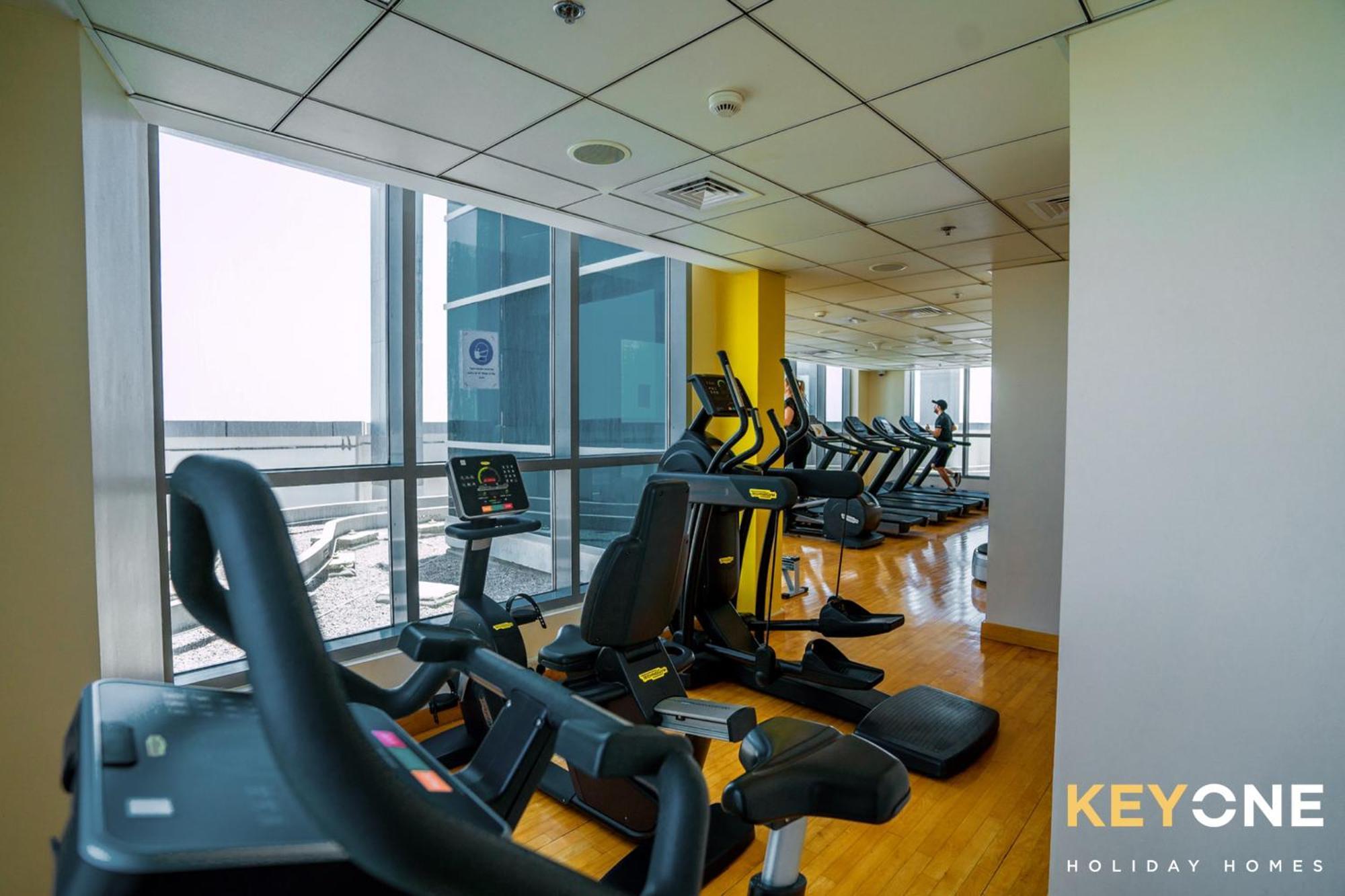 Contemporary One Bedroom With Full Marina View * Dubai