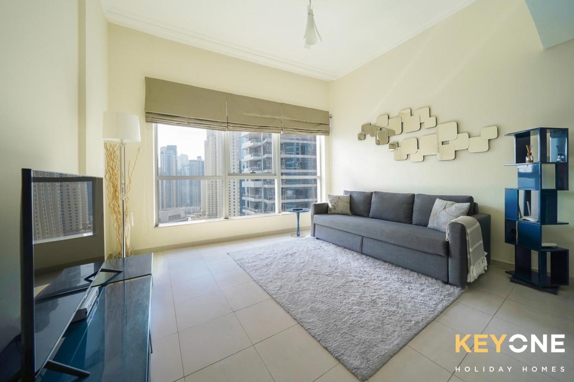 Contemporary One Bedroom With Full Marina View *