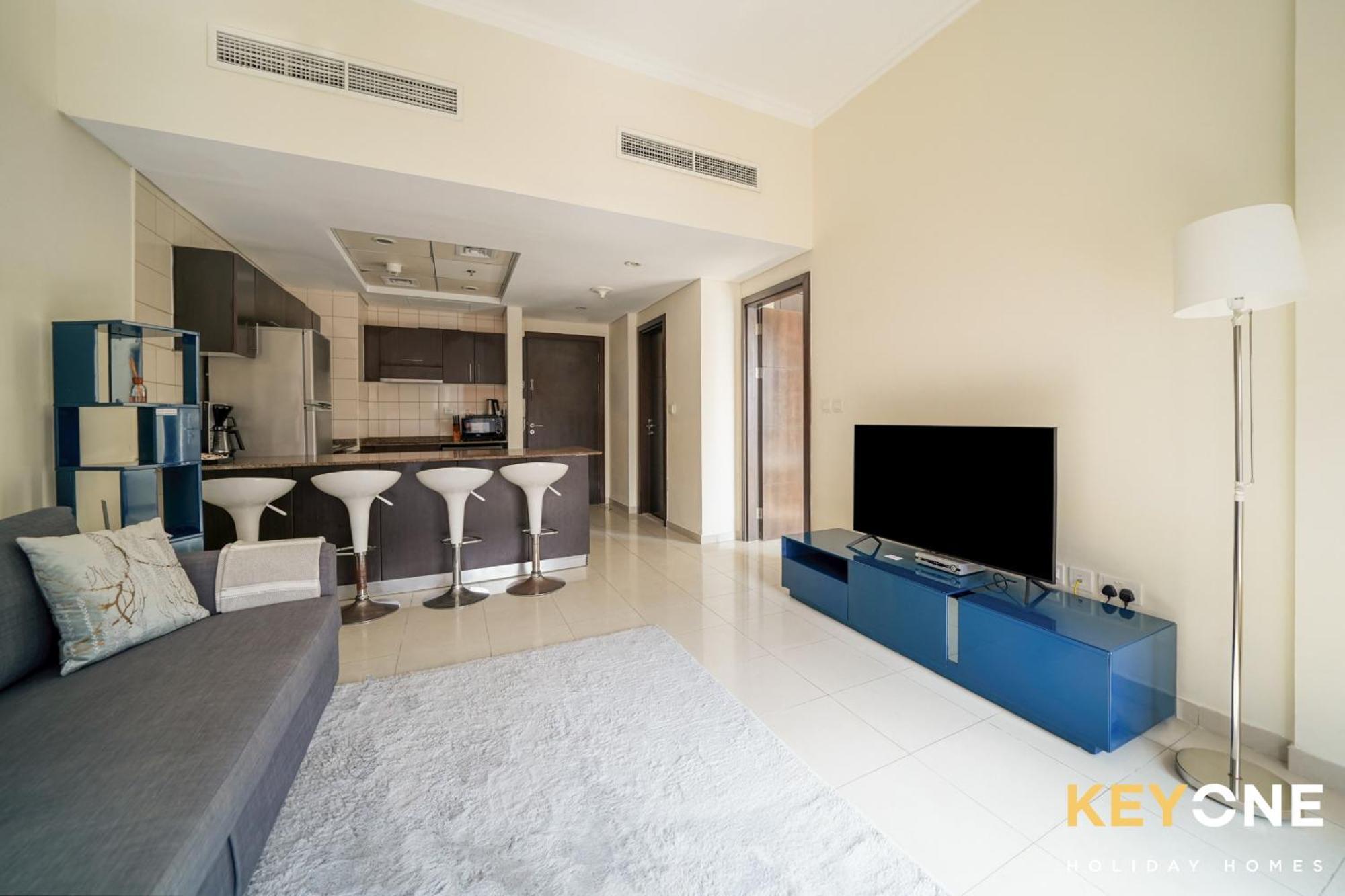 Contemporary One Bedroom With Full Marina View * Dubai
