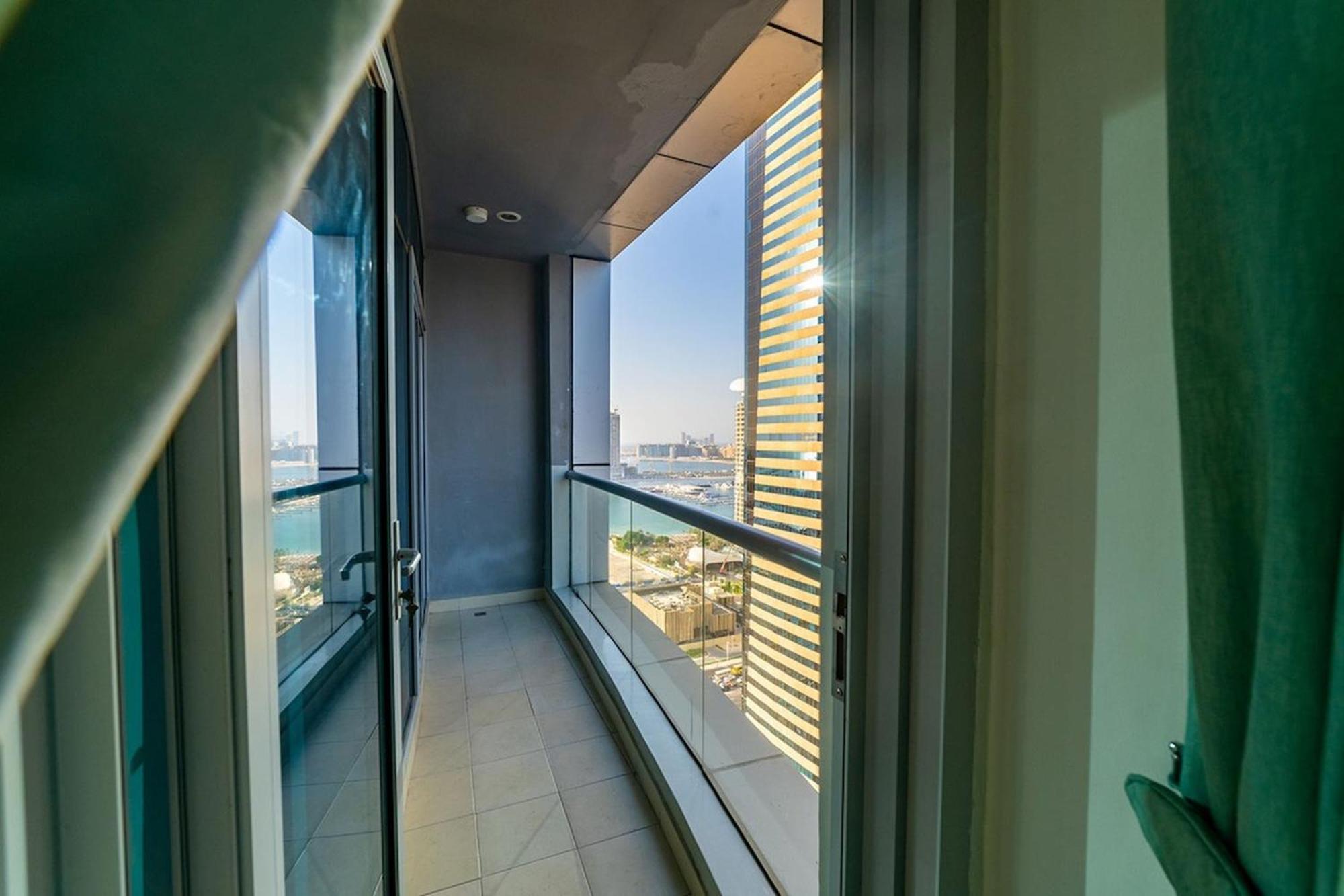 1br With Marina View In Torch Tower, Marina By Pk Holidays Dubai