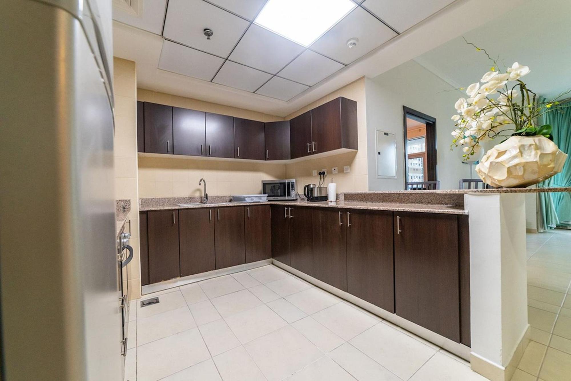 Apartment 1br With Marina View In Torch Tower, Marina By Pk Holidays Dubai