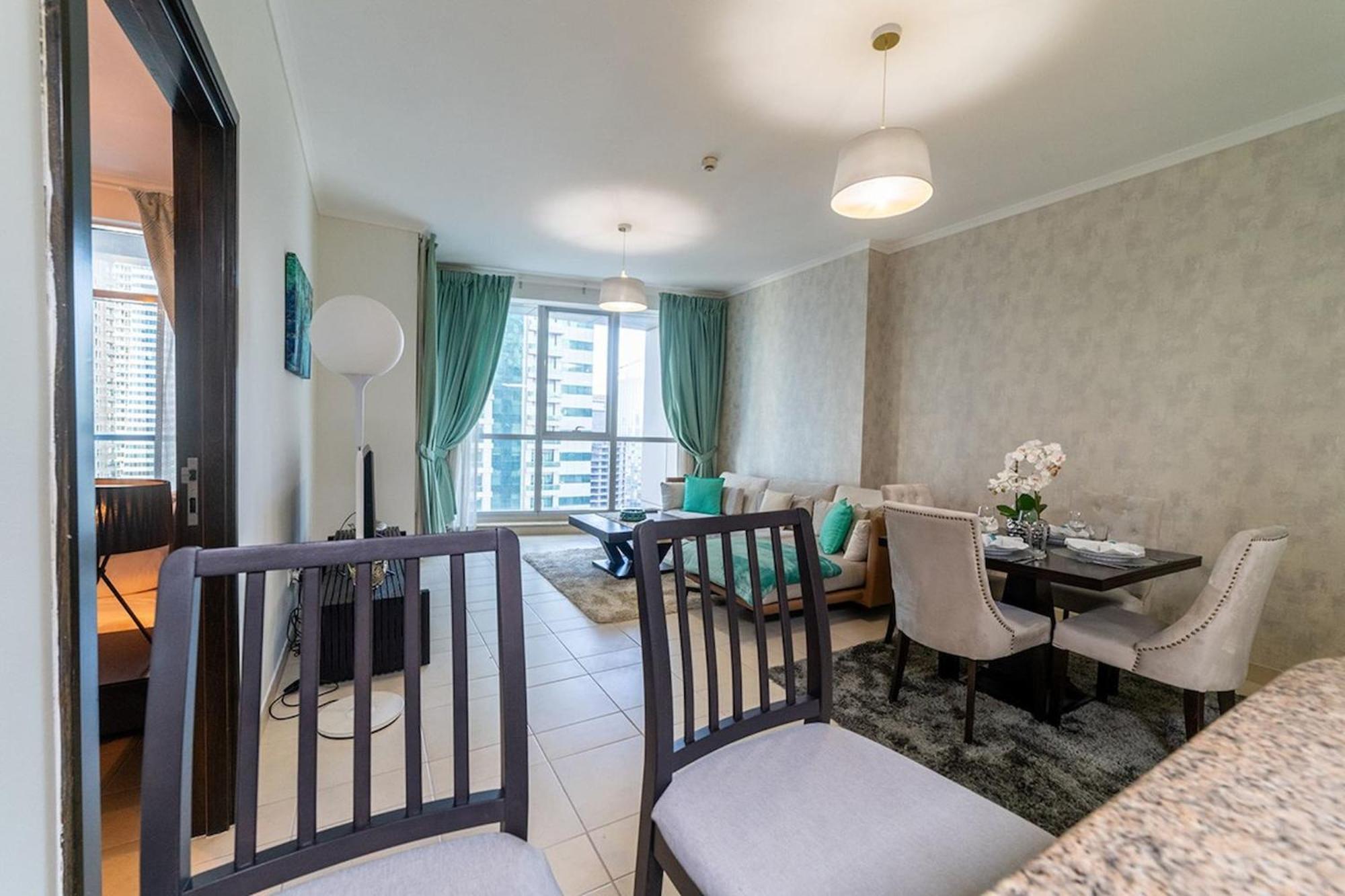 Apartment 1br With Marina View In Torch Tower, Marina By Pk Holidays Dubai
