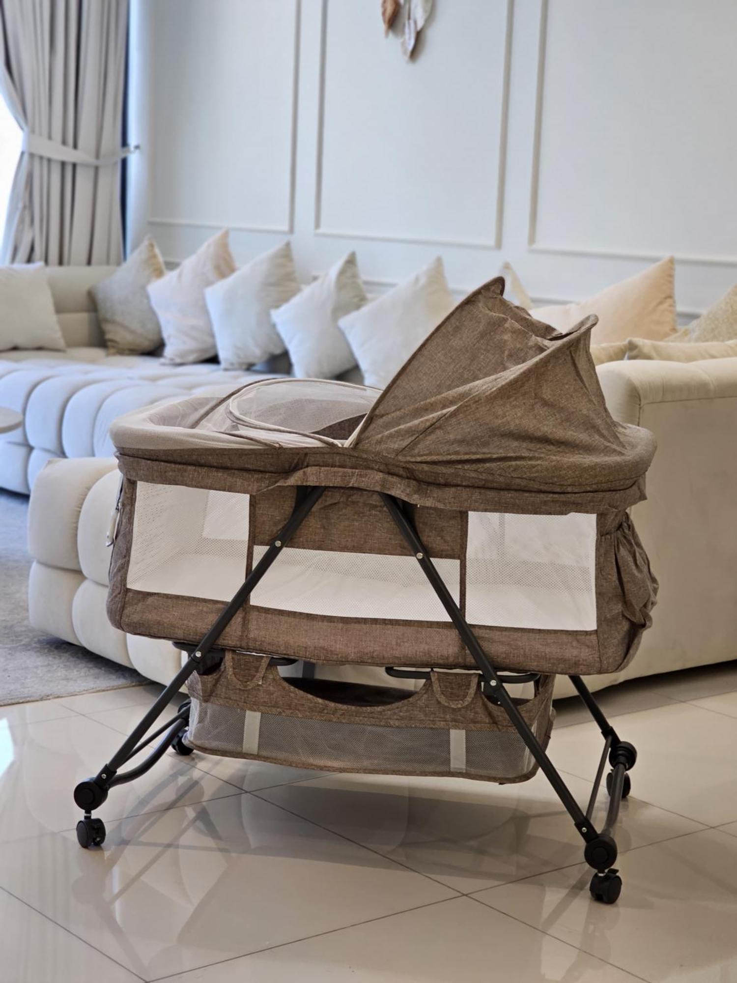 Spacious Luxe Family With Canal & Burj Khalifa View Apartment