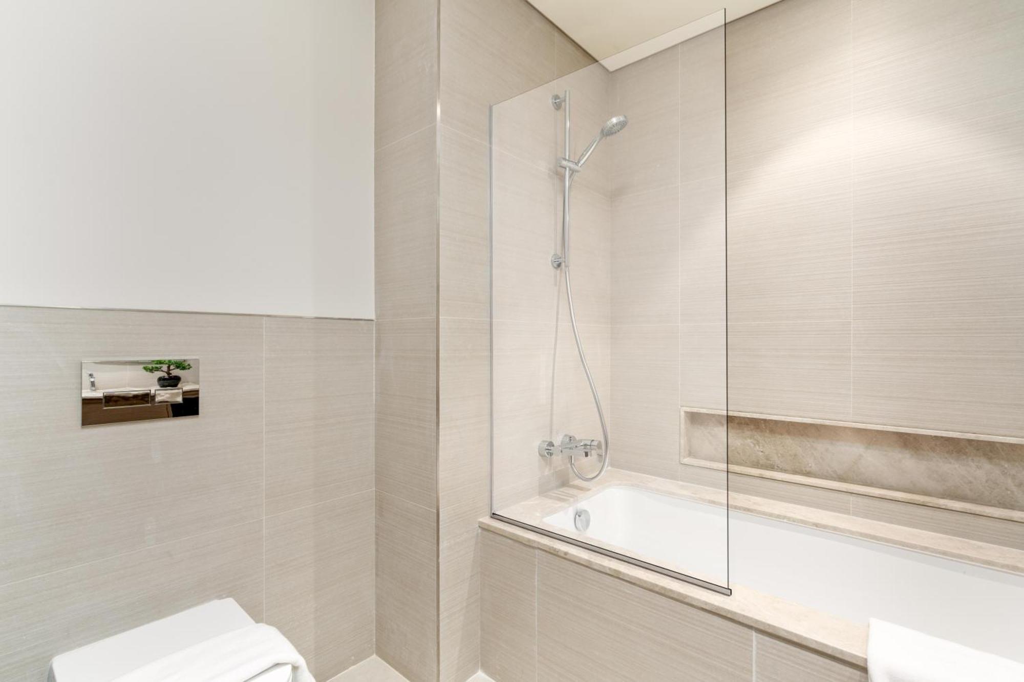 Apartment Grande 12 Opera District - Mesmerizing Full Burj & Fountain View Luxury Opera Unit *