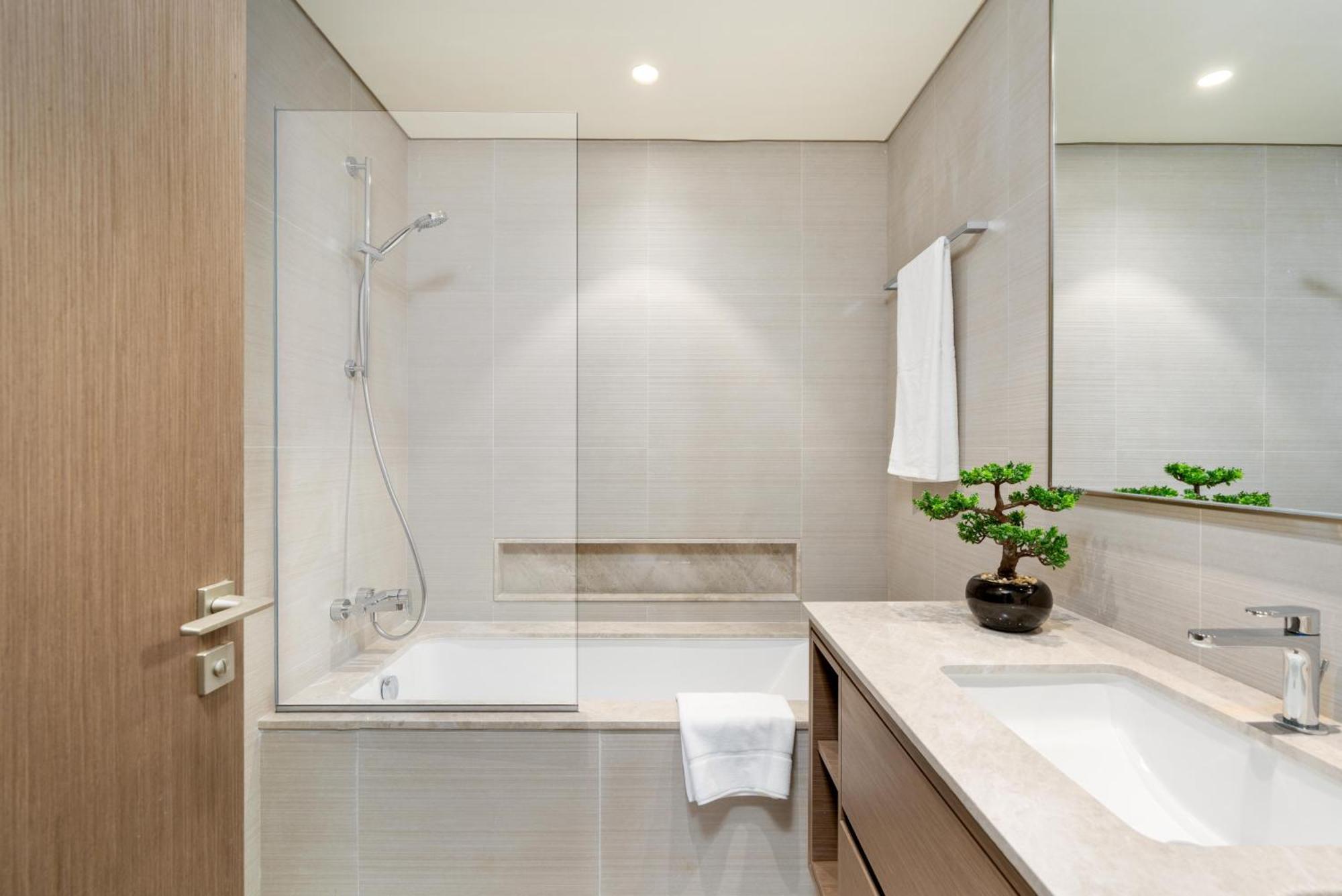 Grande 12 Opera District - Mesmerizing Full Burj & Fountain View Luxury Opera Unit