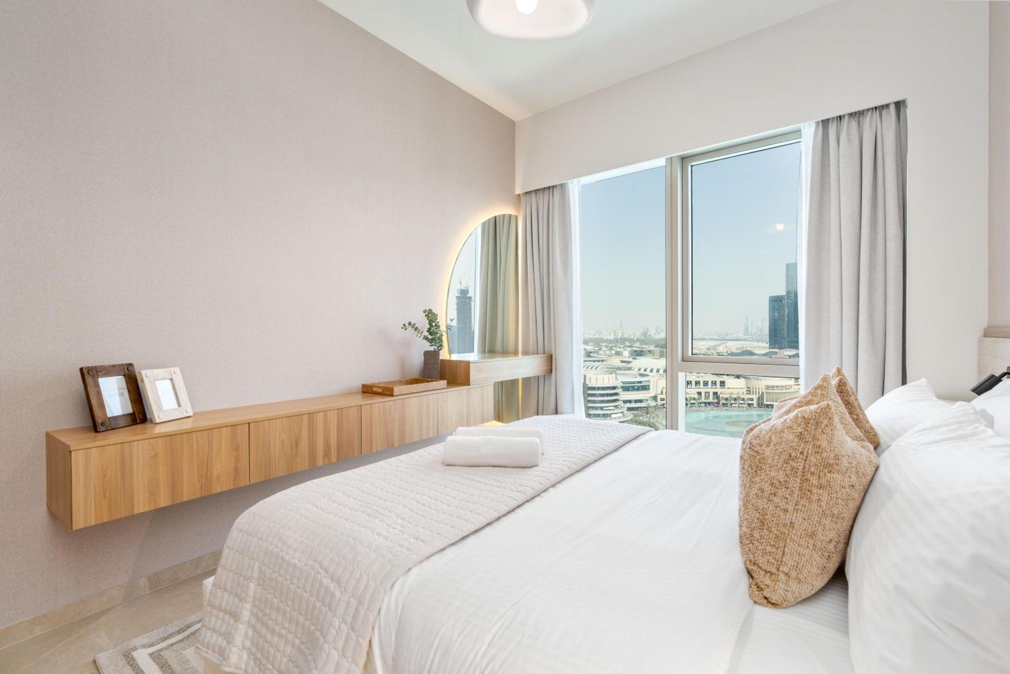 Apartment Grande 12 Opera District - Mesmerizing Full Burj & Fountain View Luxury Opera Unit Dubai