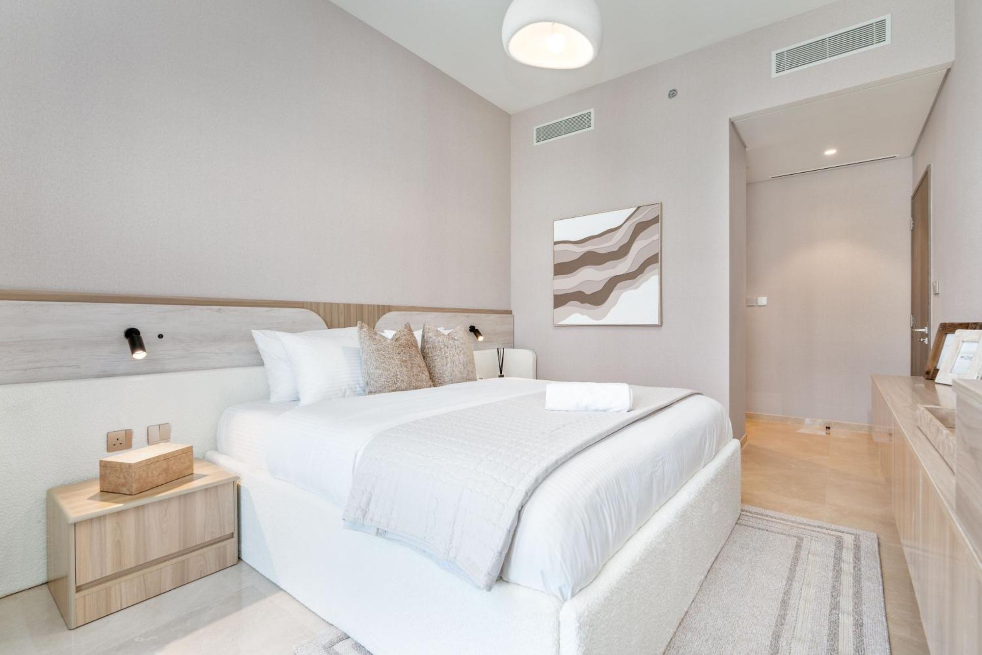 Grande 12 Opera District - Mesmerizing Full Burj & Fountain View Luxury Opera Unit *