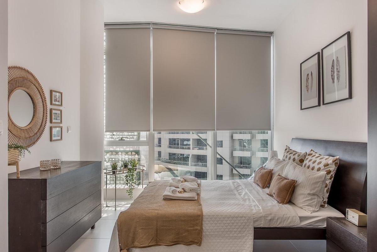 Apartment Amazing 1-bedroom For 4 With Rooftop Pool-dubai Marina *