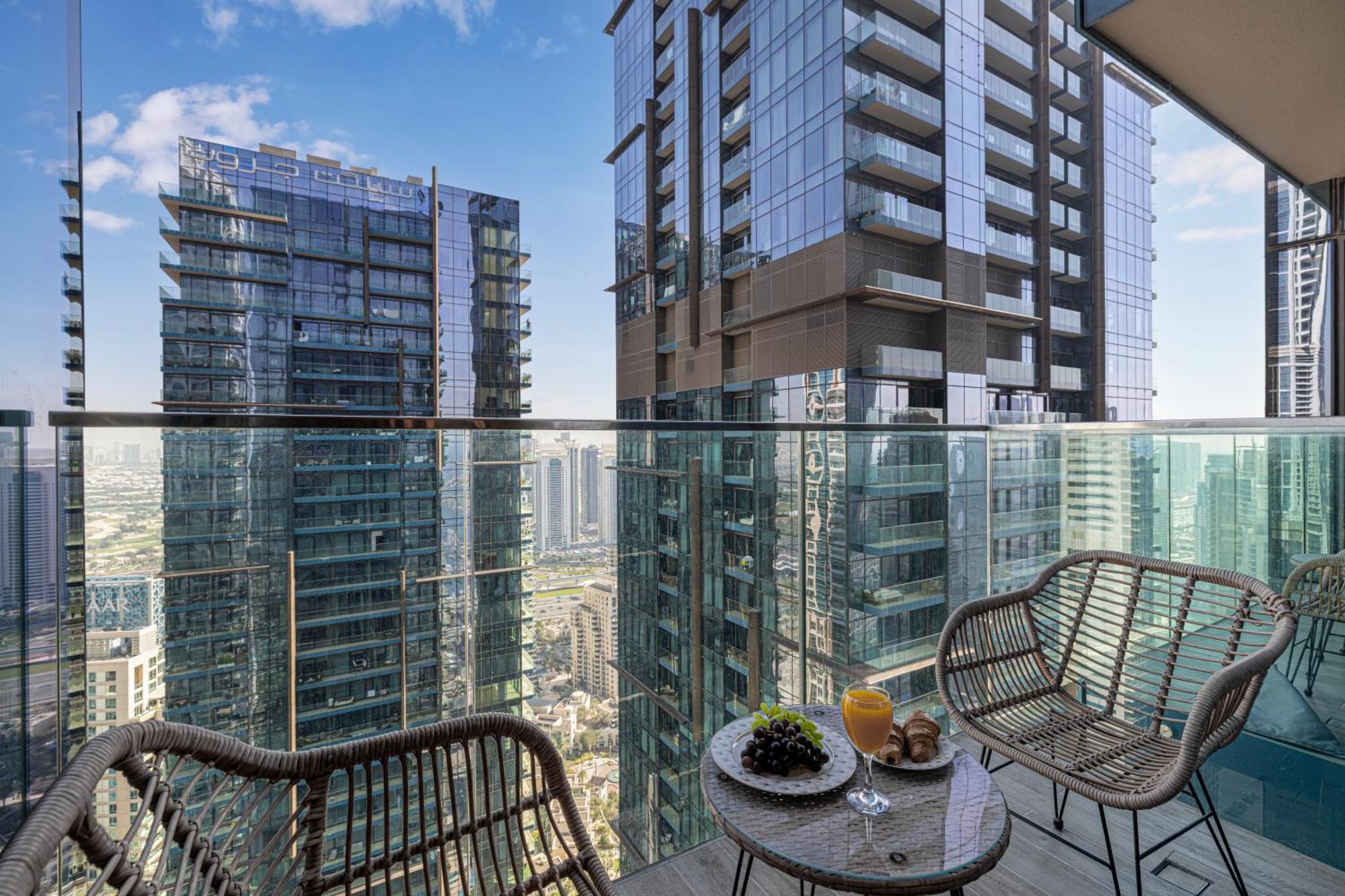 Apartment Livin' Holidays - Luxury In Marina