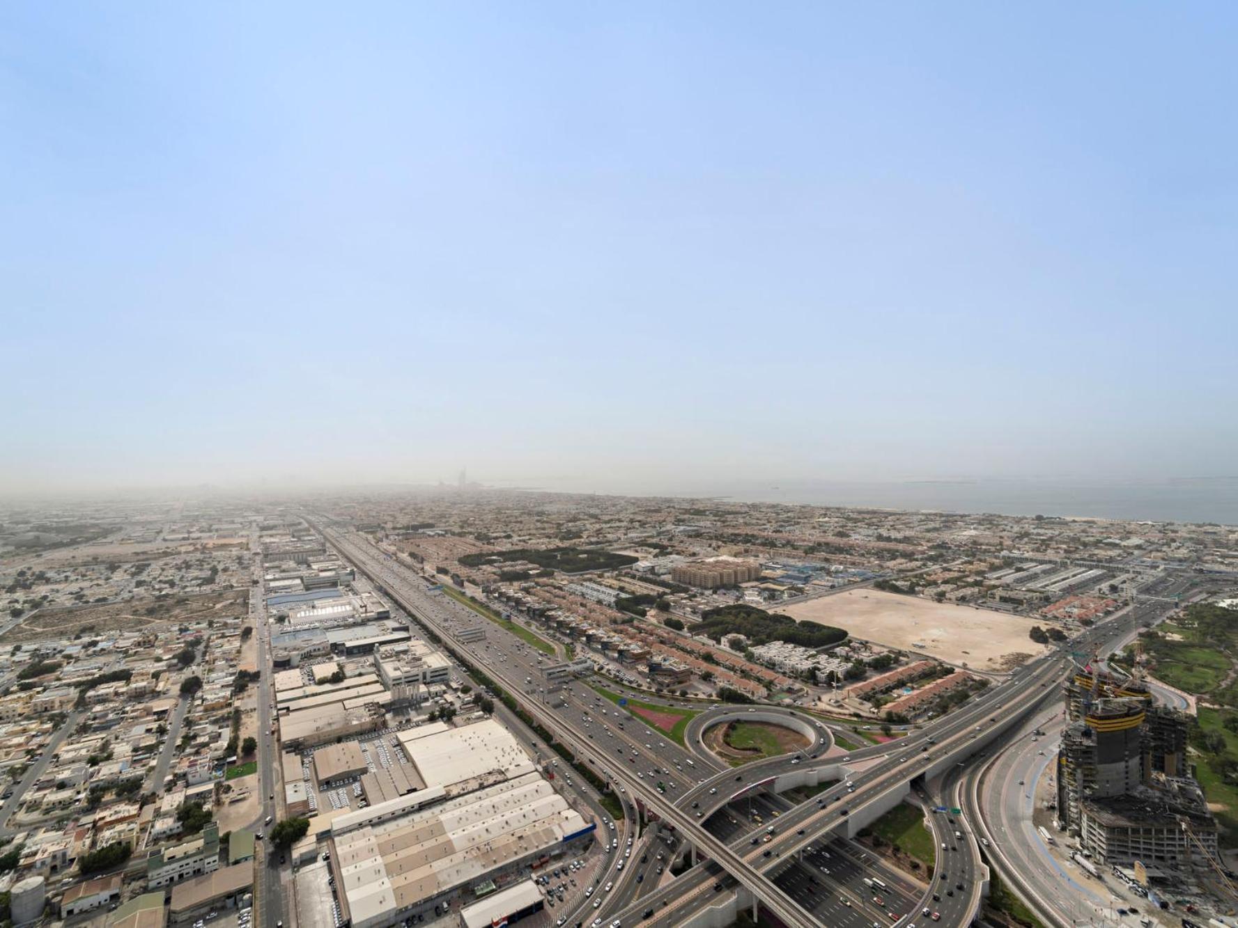 Bright & Modern 2br With Balcony In Aykon Apartment Dubai