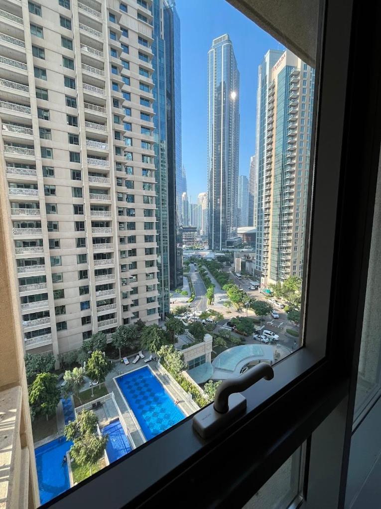 Downtown 2 Bedroom Family Opposite Mall & Fountain Apartment