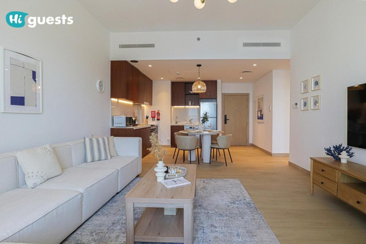 Apartment Higuests - Elegant 1br Retreat With Sea View In La Rive Dubai