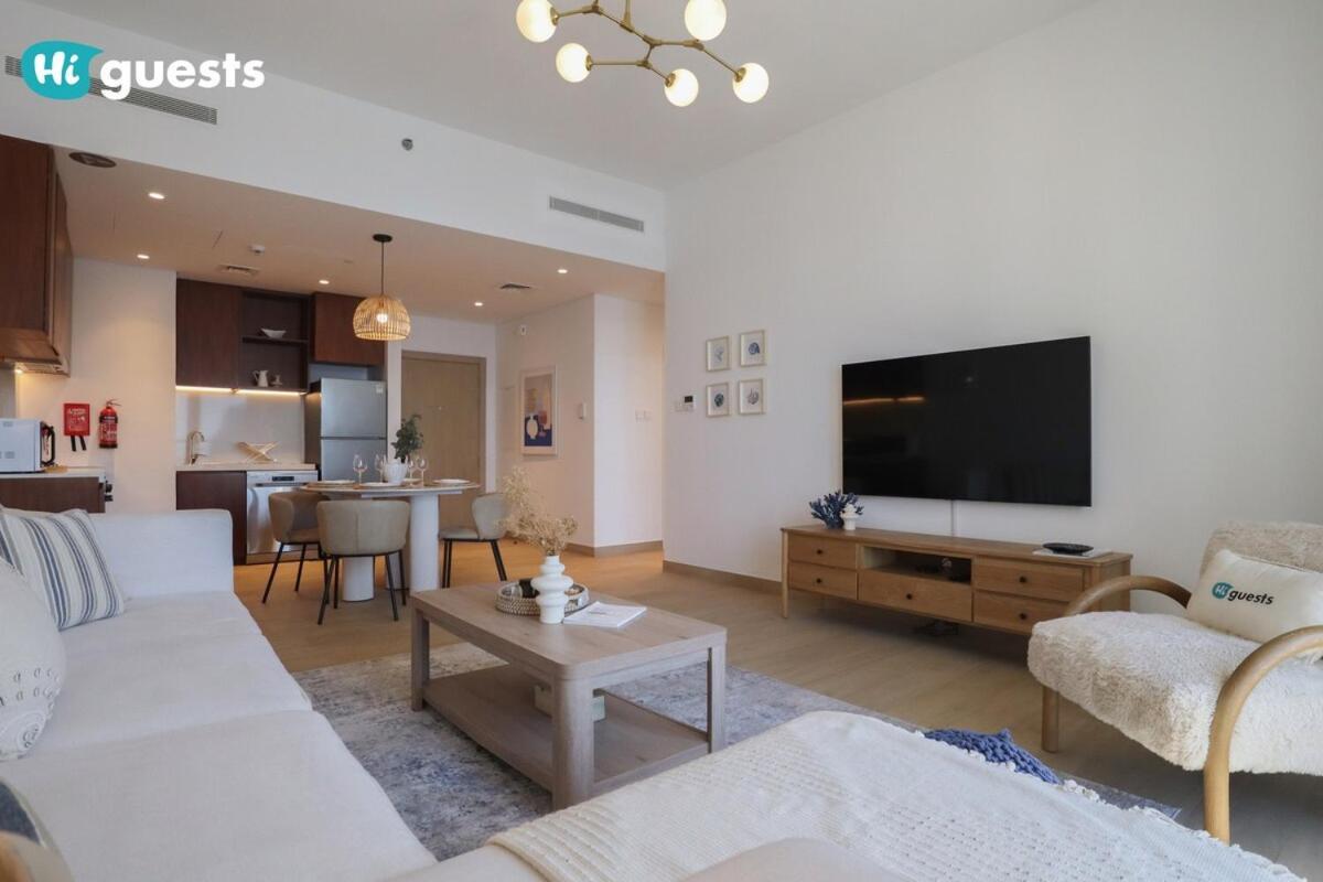 Apartment Higuests - Elegant 1br Retreat With Sea View In La Rive *