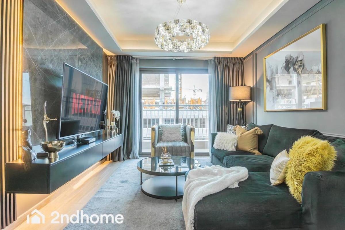 Spacious 1 Bedroom Unit With Maids