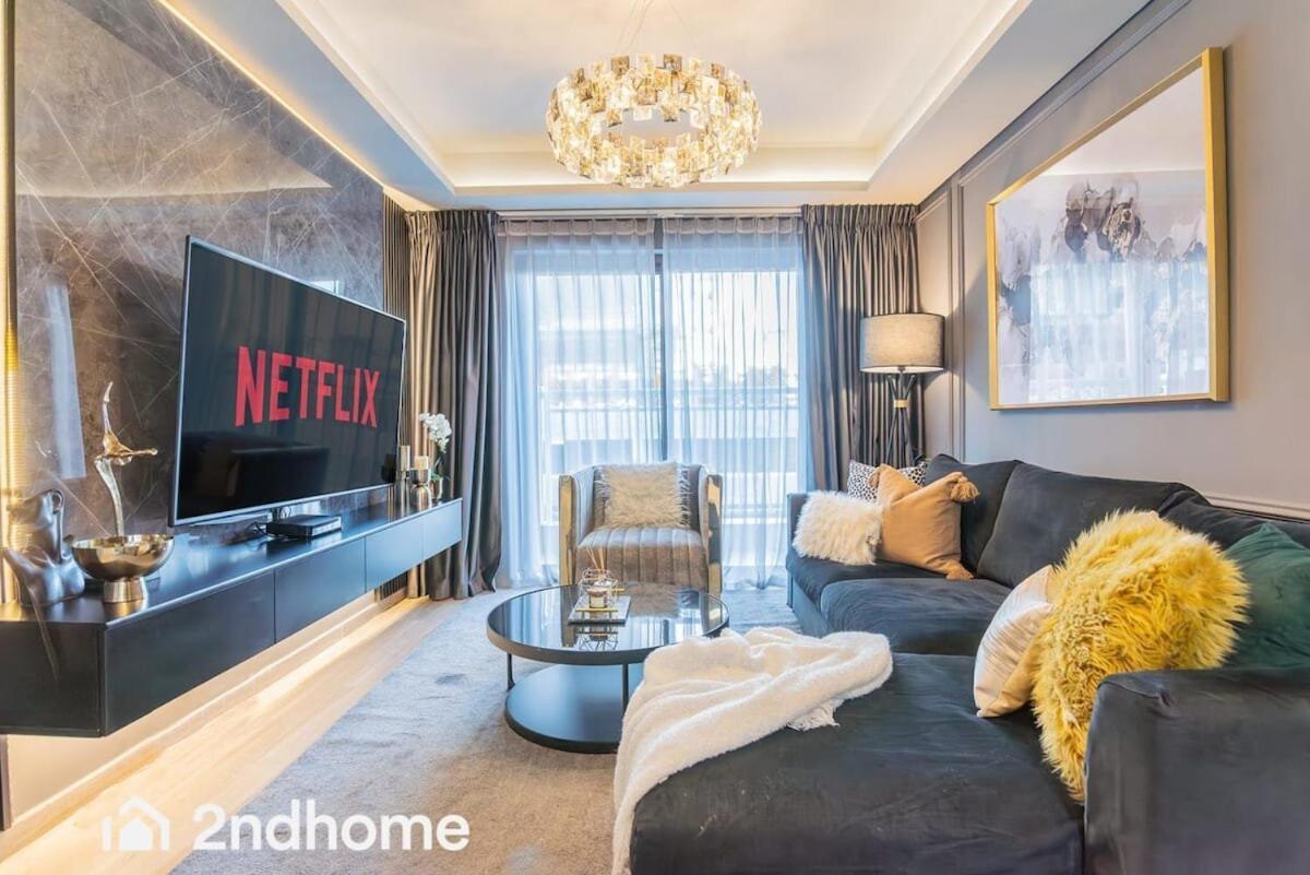 Spacious 1 Bedroom Unit With Maids Dubai