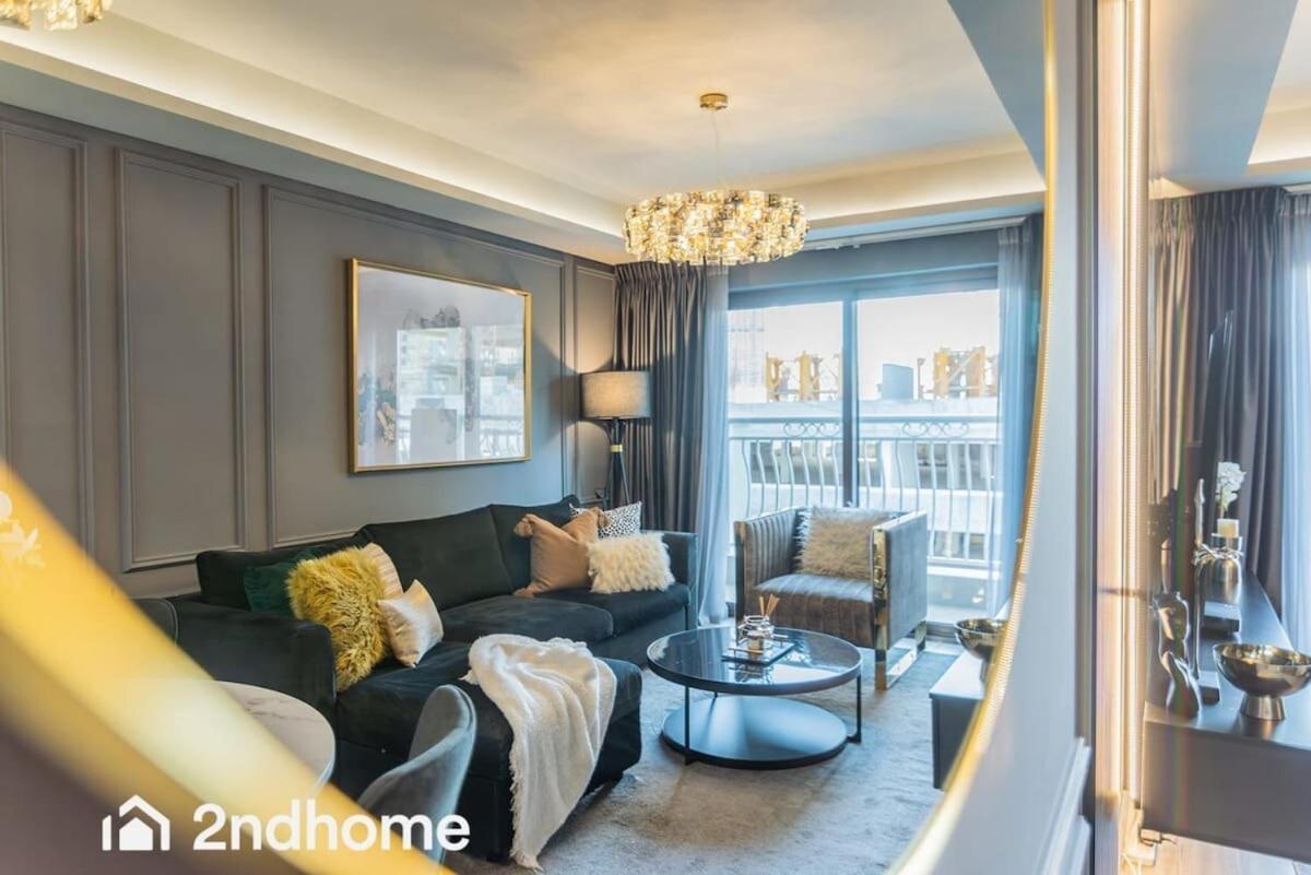 Spacious 1 Bedroom Unit With Maids *