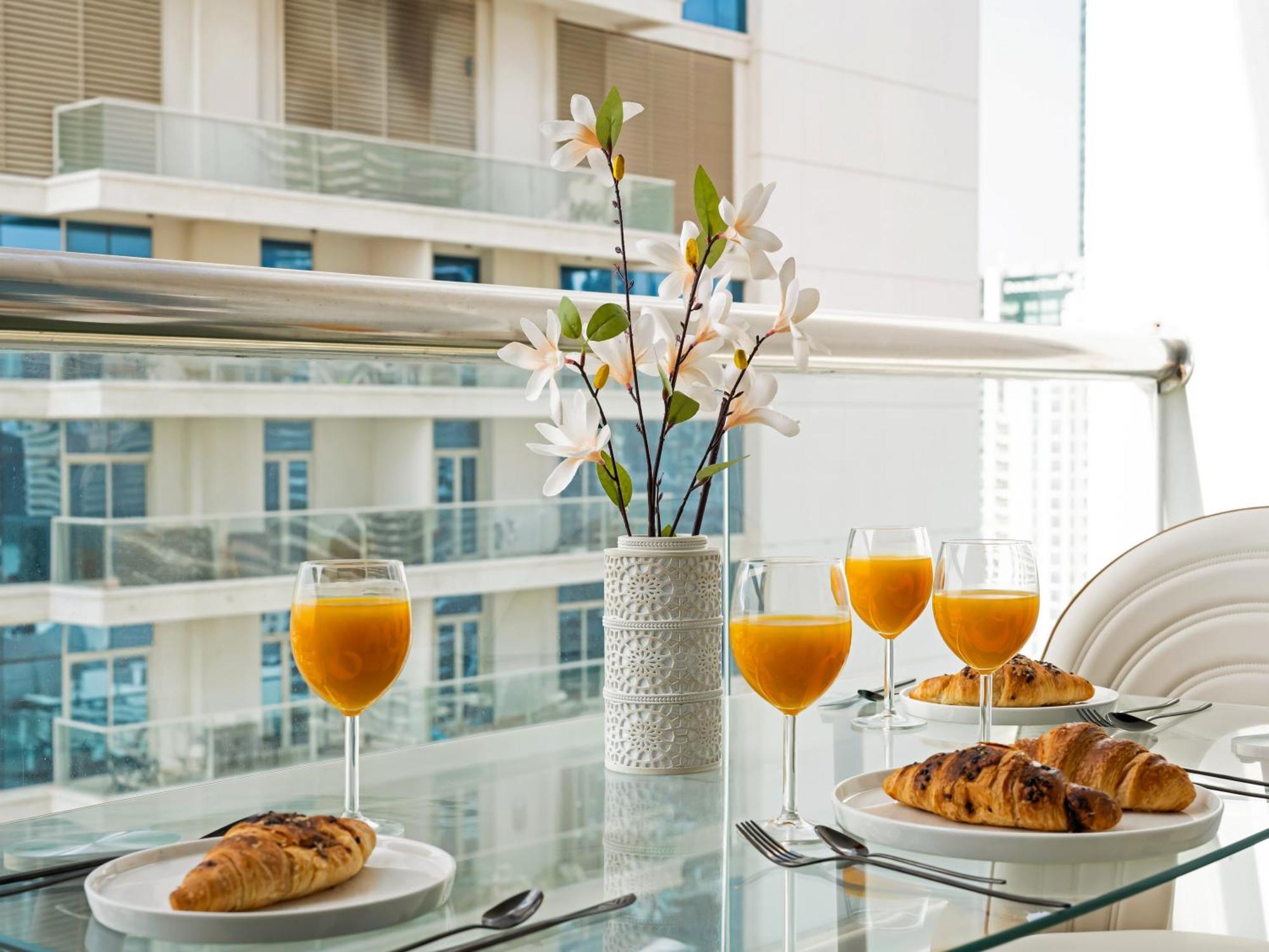 Apartment Luxurious 2br Marina View Dubai
