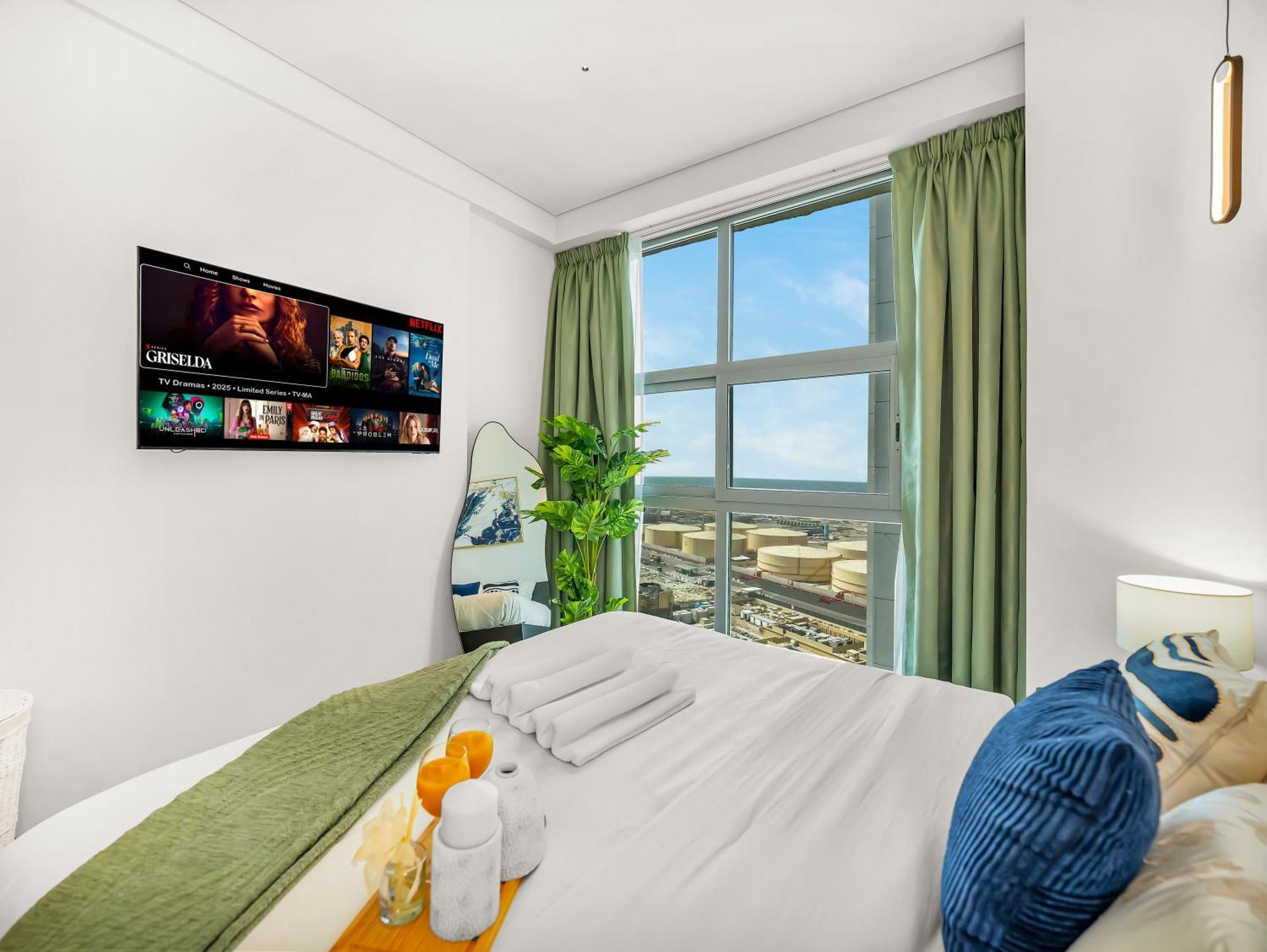 Apartment Luxurious 2br Marina View