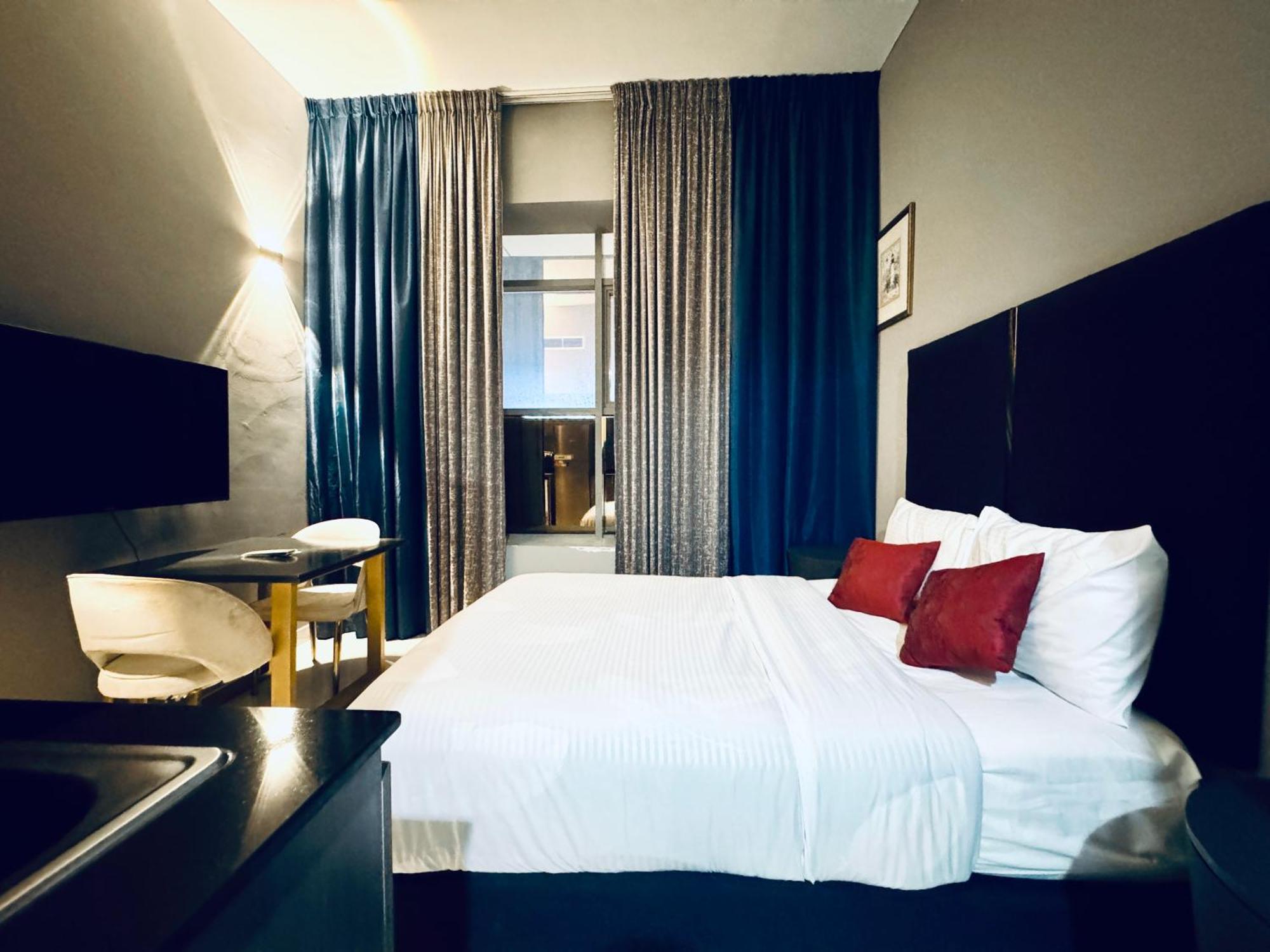 Al Manara Classic Deluxe Dubai