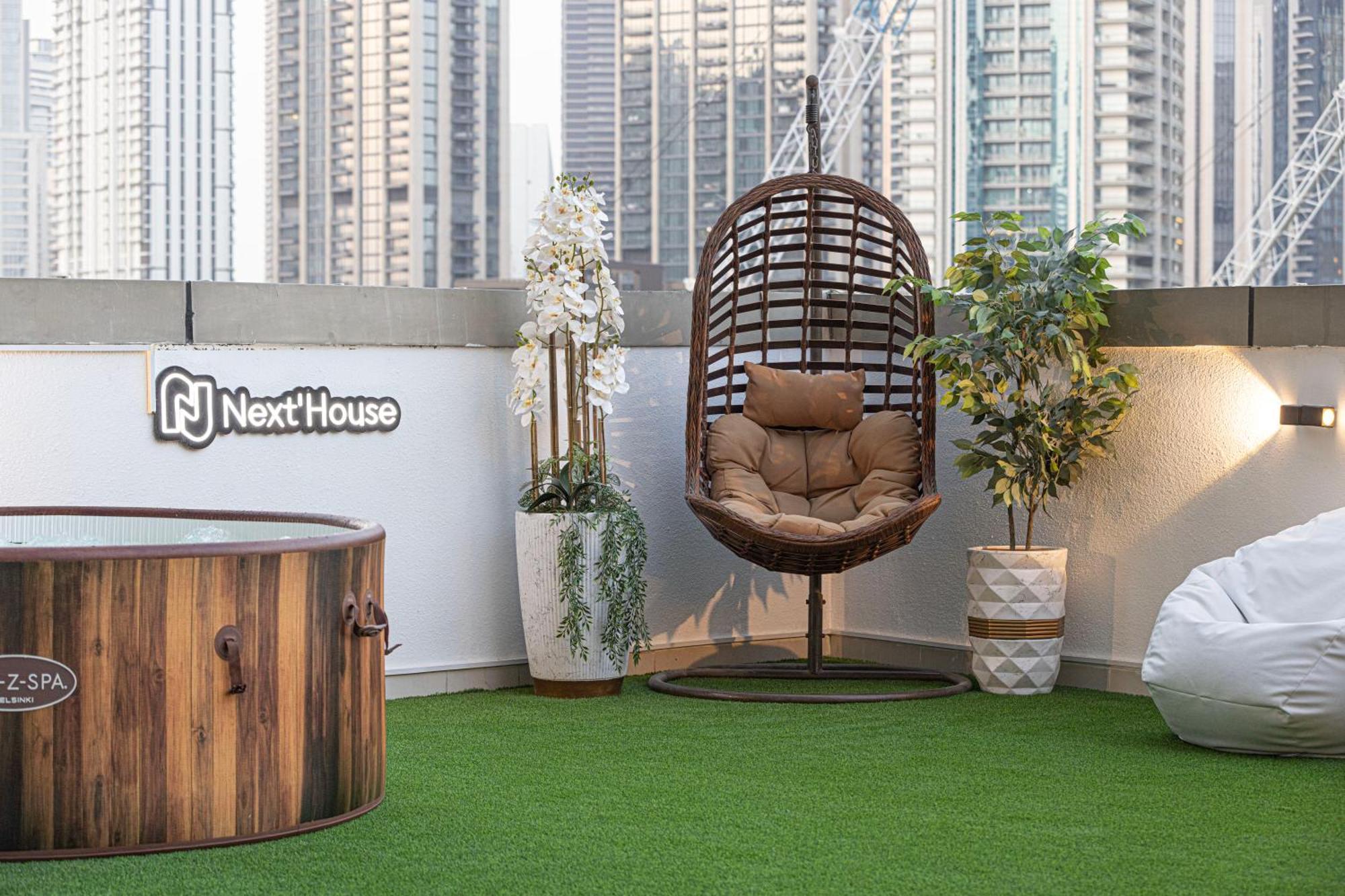 Downtown Views - The Penthouse Apartment *