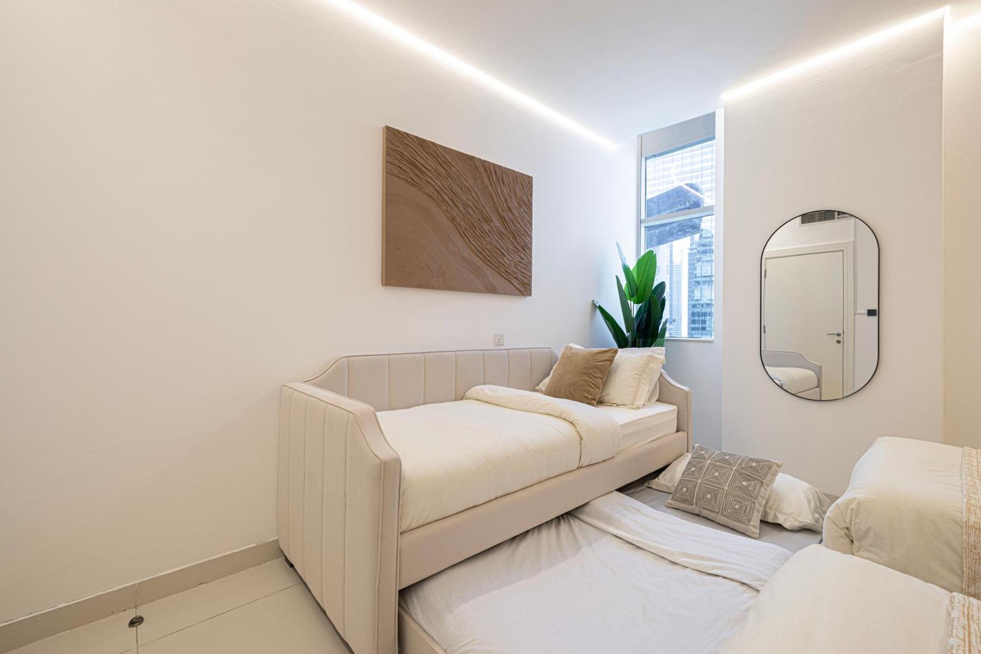 Apartment Downtown Views - The Penthouse *
