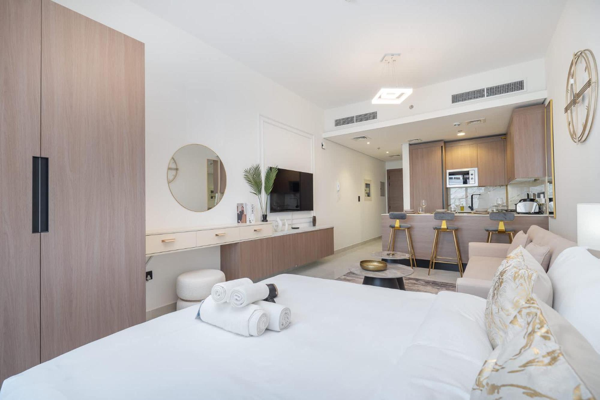 Peaceful Charming Perfect For 4 In Jvc Apartment *