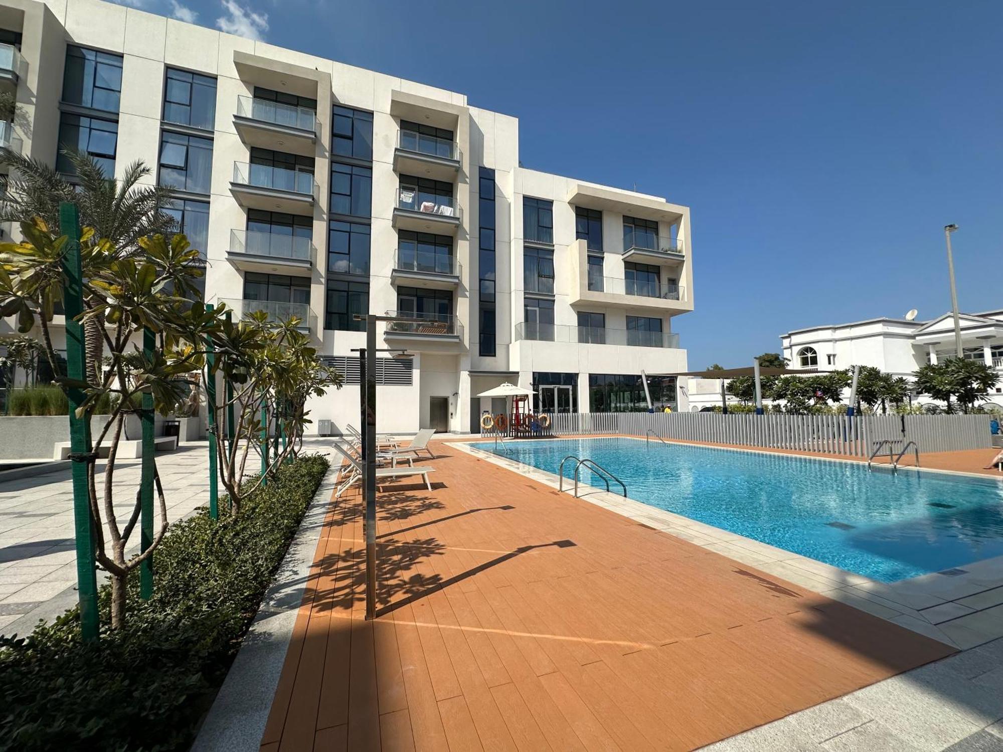 Apartment Luxury Jumeirah Canal Front Designer Sleeps4 *