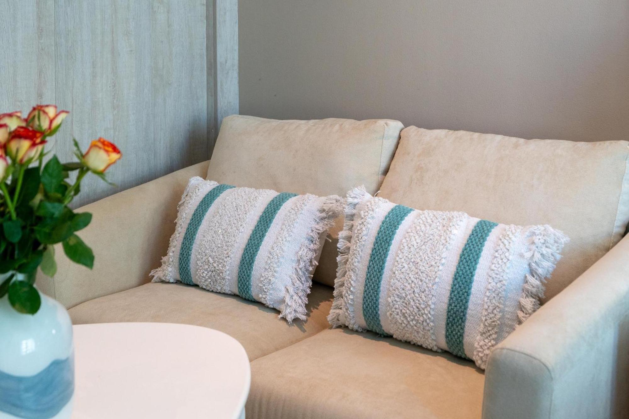Private & Pools - Palm Jumeirah - Cityapartmentstay Dubai