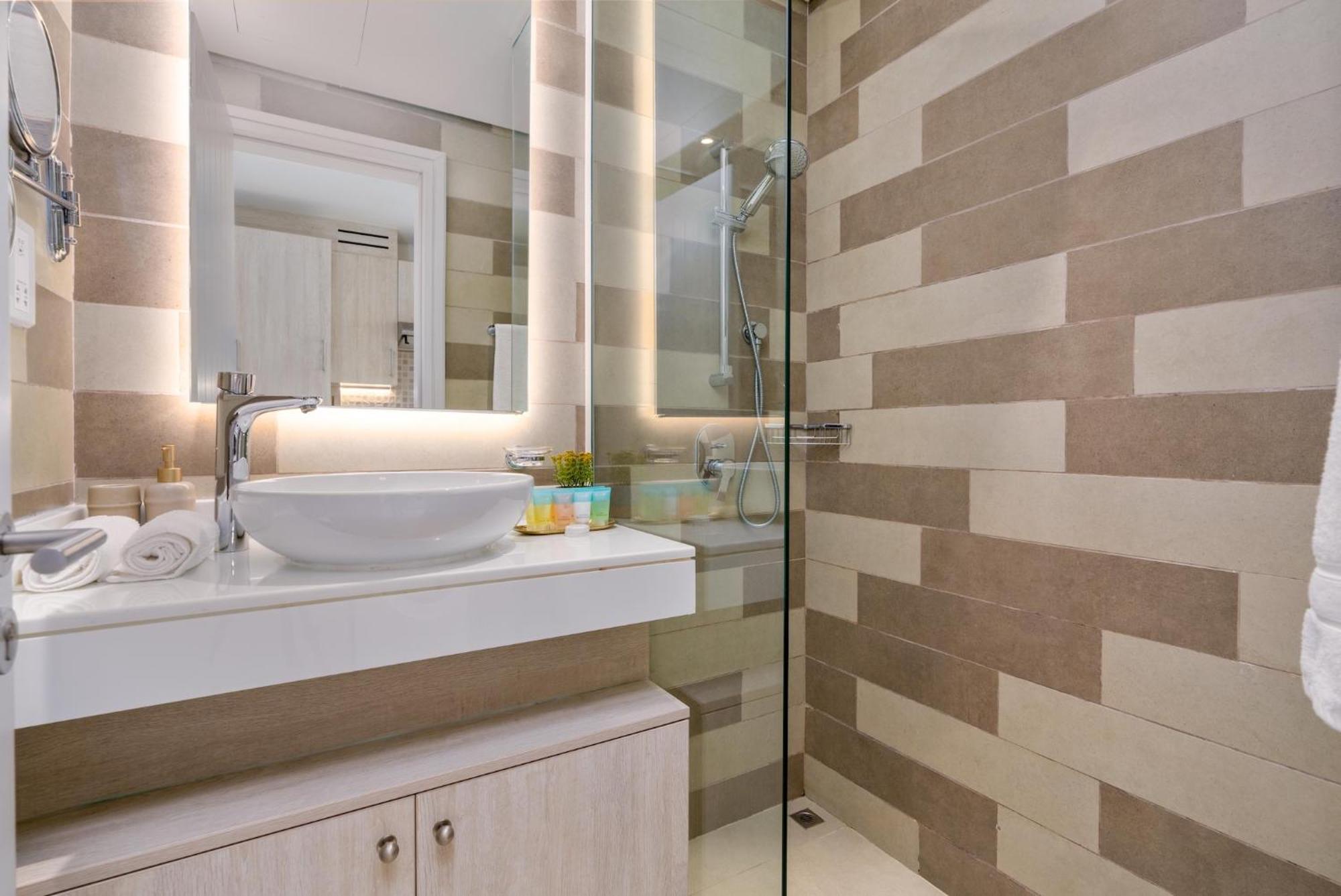 Private & Pools - Palm Jumeirah - Cityapartmentstay Apartment Dubai