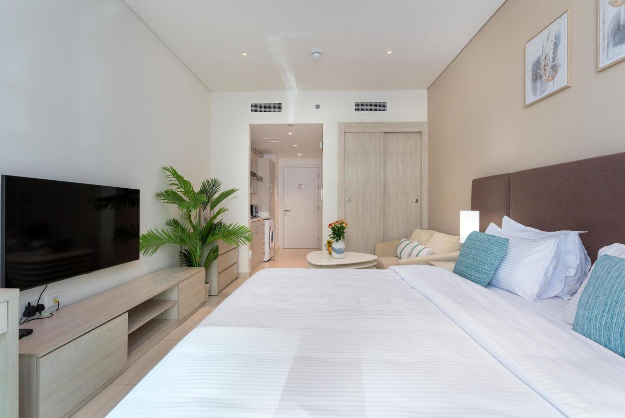 Private & Pools - Palm Jumeirah - Cityapartmentstay *